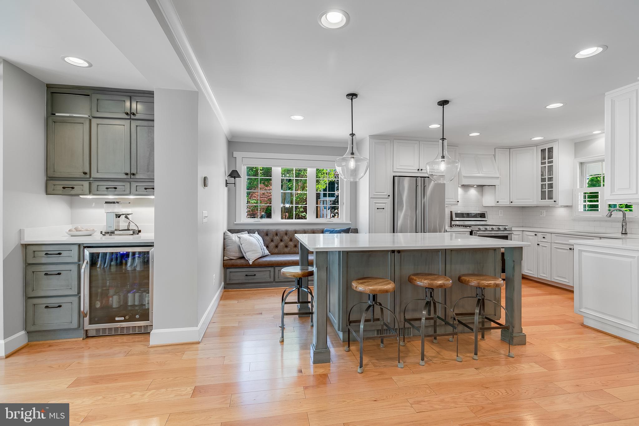 LEEWAY HEIGHTS - Residential