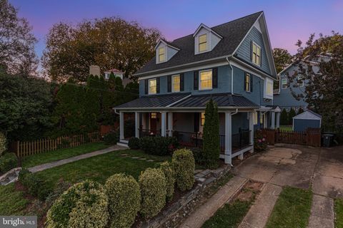 5719 15TH STREET N ARLINGTON VA 22205