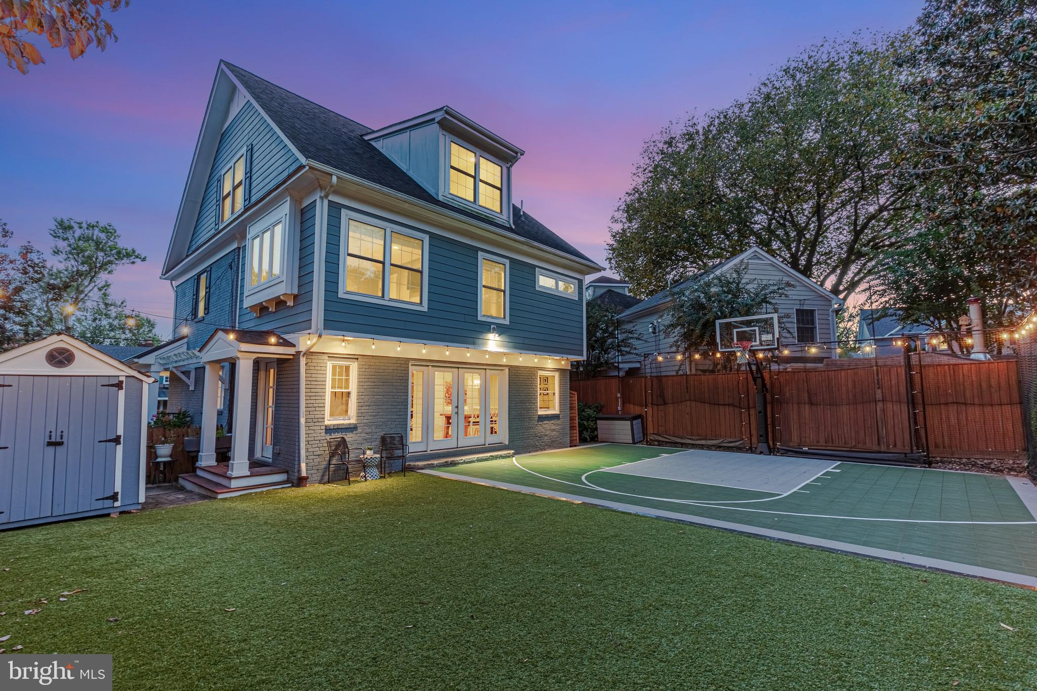 LEEWAY HEIGHTS - Residential