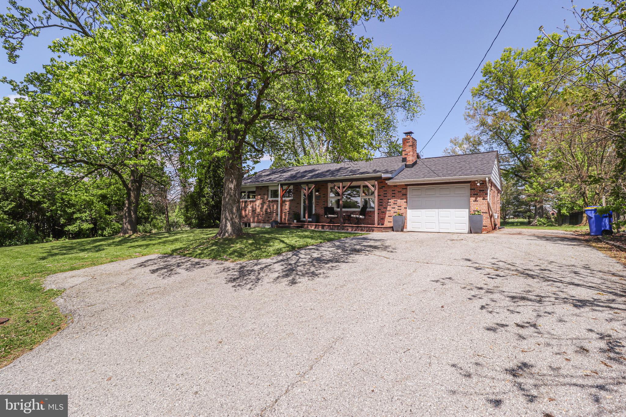2777 ROOSEVELT AVENUE