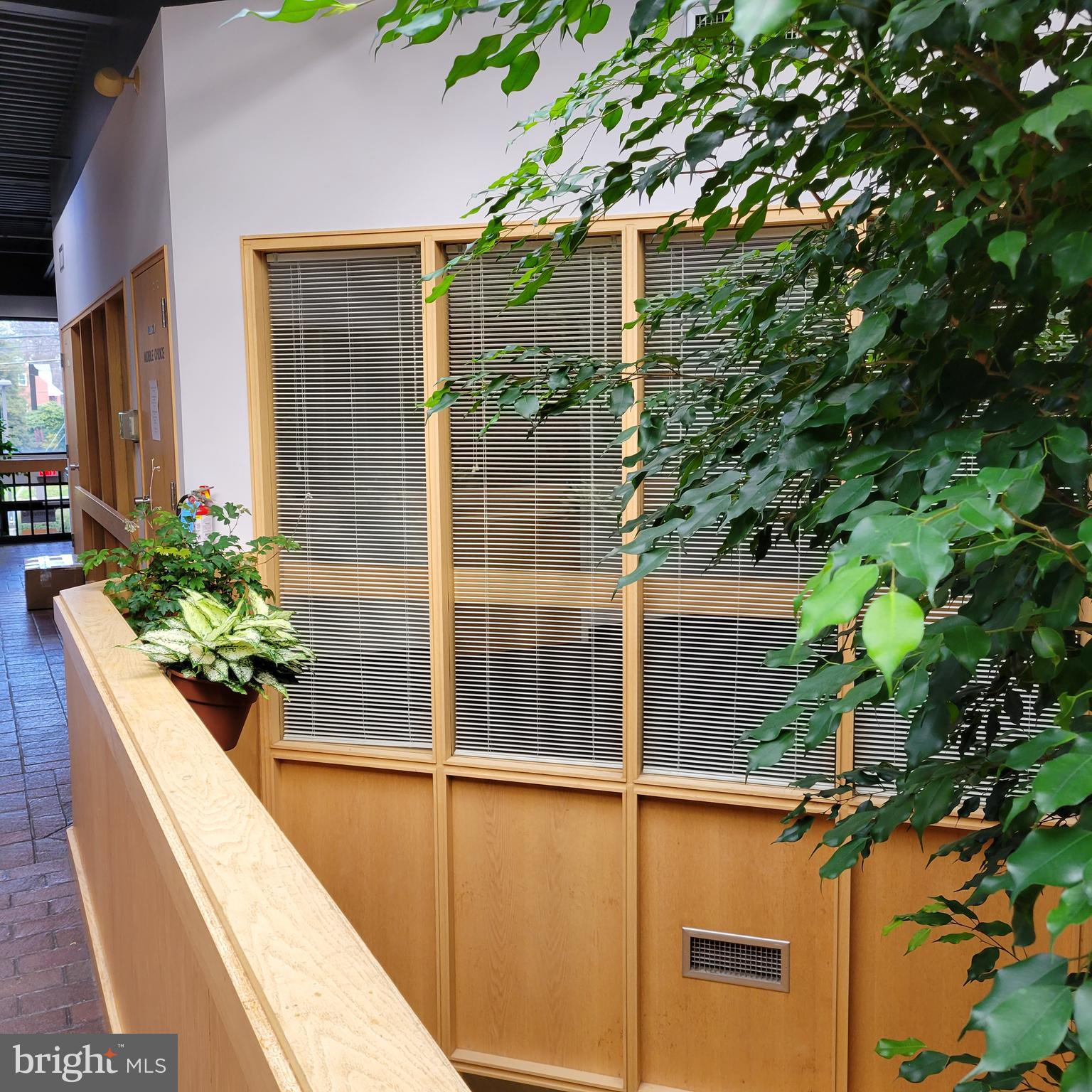 EXECUTIVE PARK NORTH - Commercial Lease