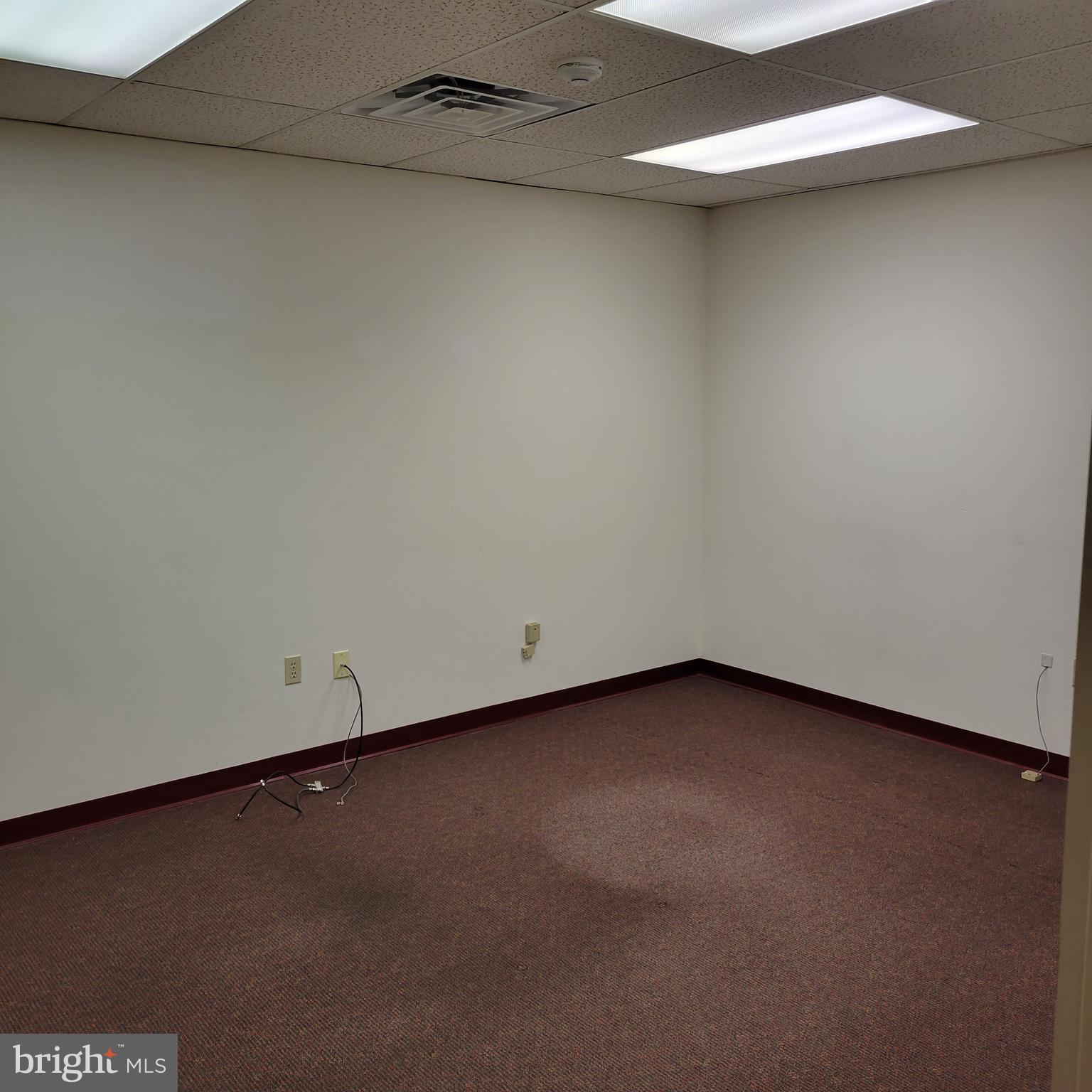 EXECUTIVE PARK NORTH - Commercial Lease