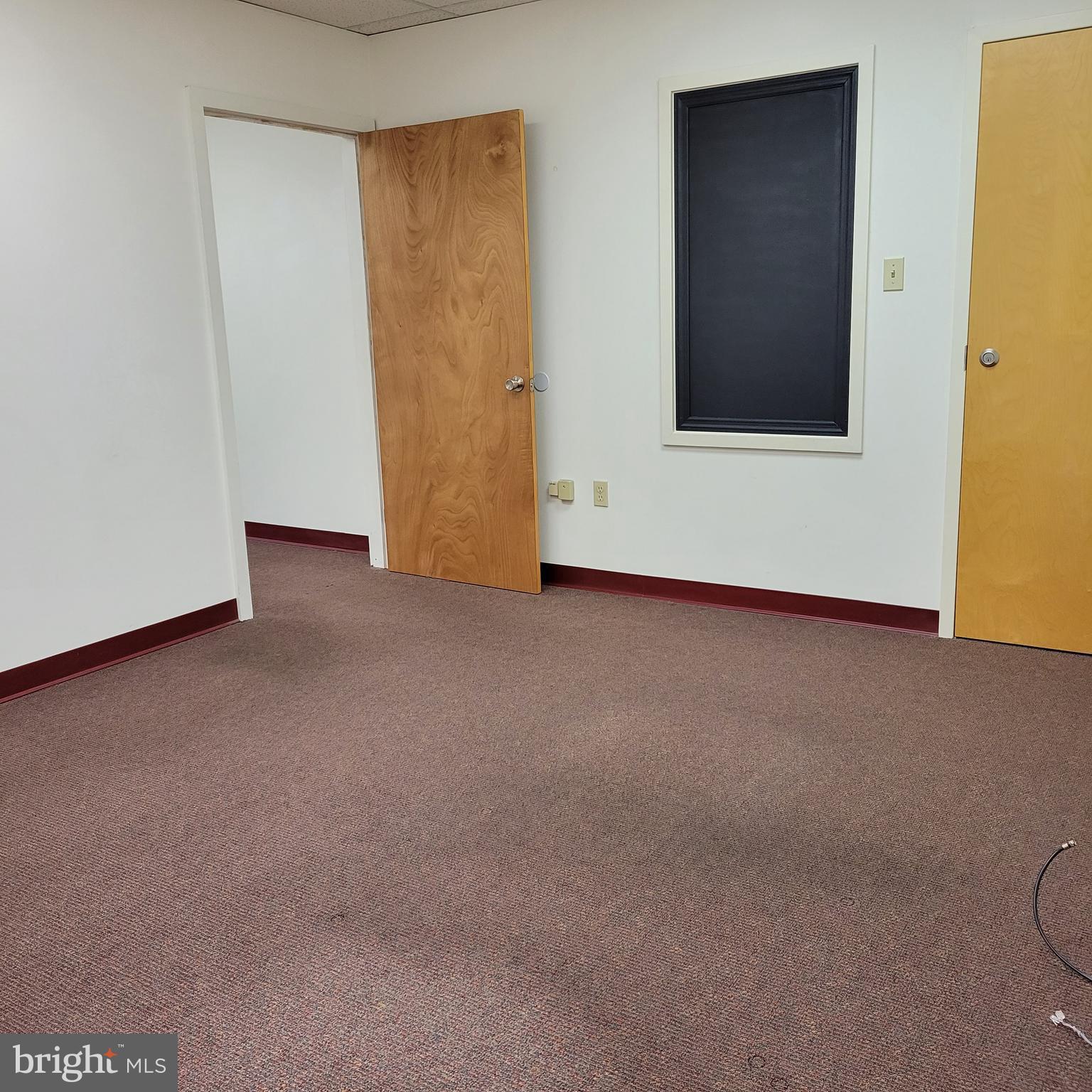 EXECUTIVE PARK NORTH - Commercial Lease