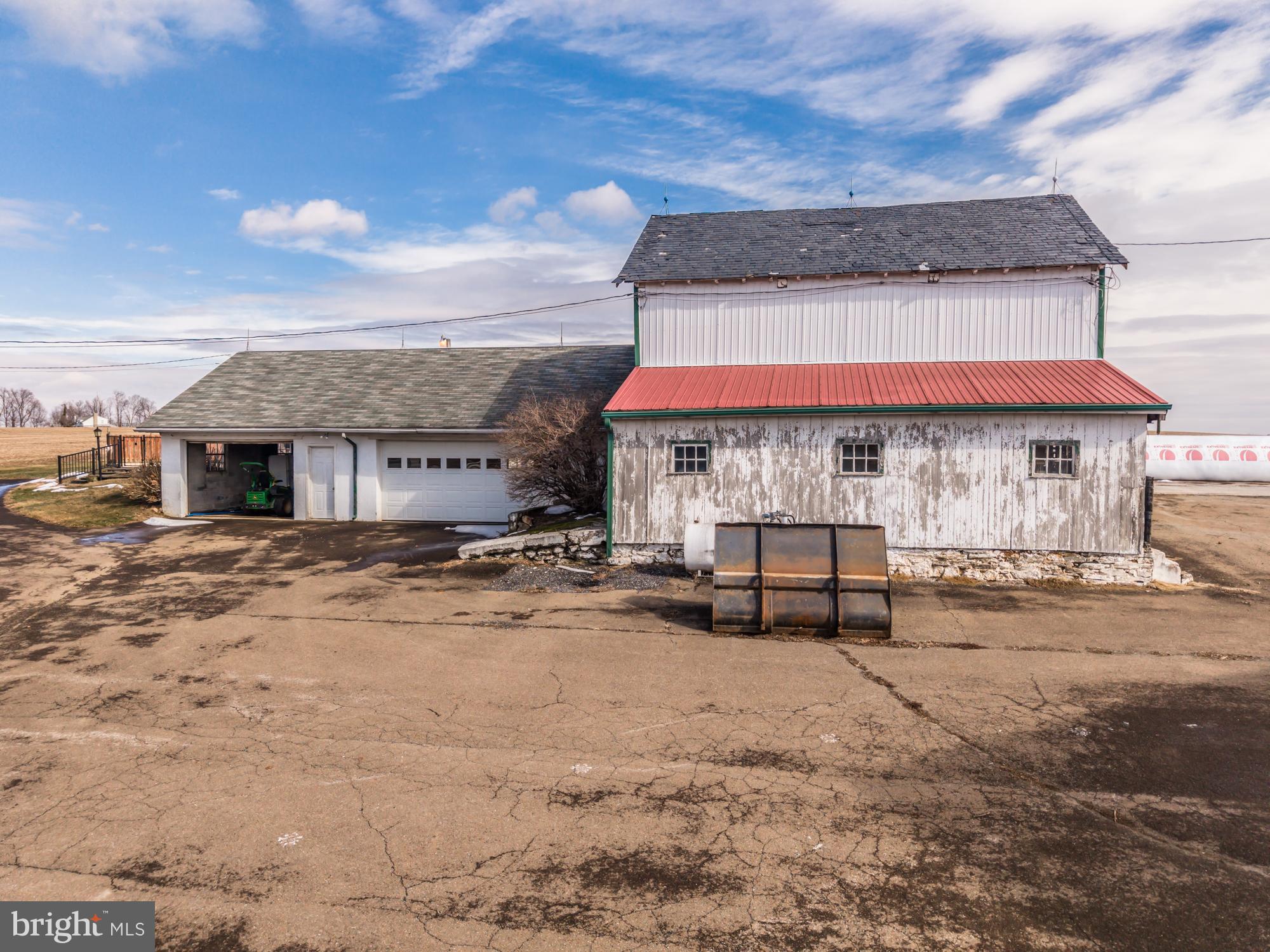 LITTLE BRITAIN - Farm