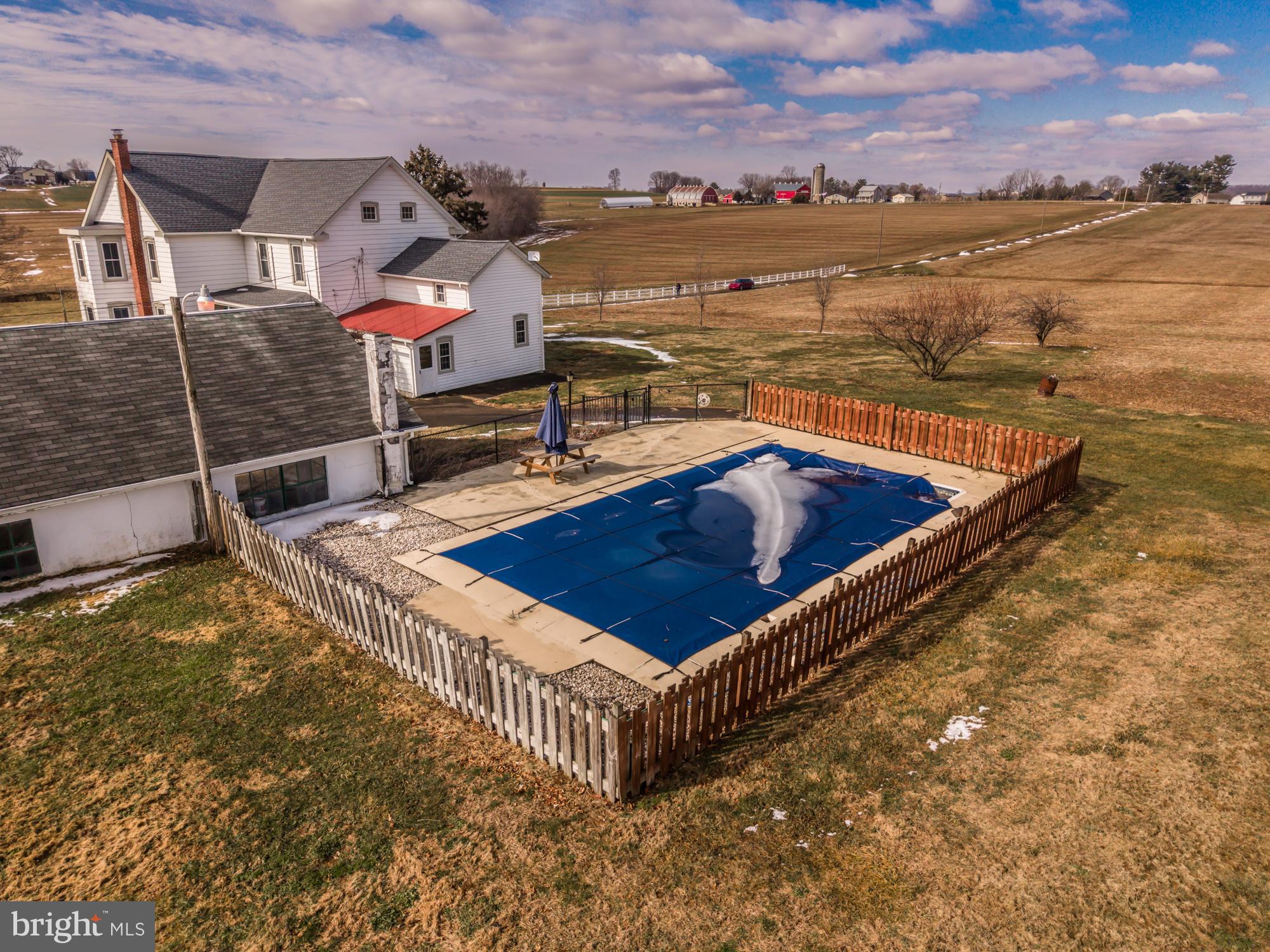 LITTLE BRITAIN - Farm