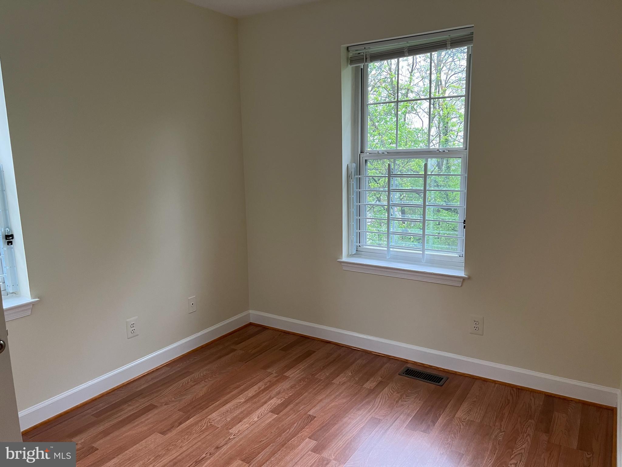 MONTGOMERY CHASE CODM - Residential Lease