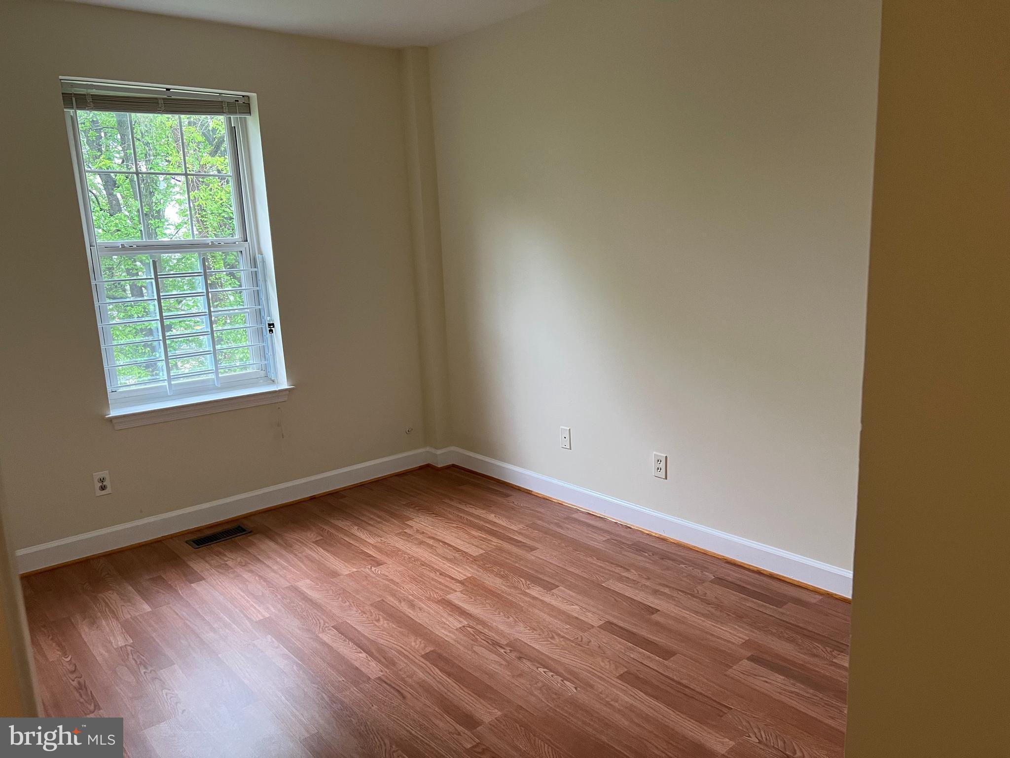 MONTGOMERY CHASE CODM - Residential Lease