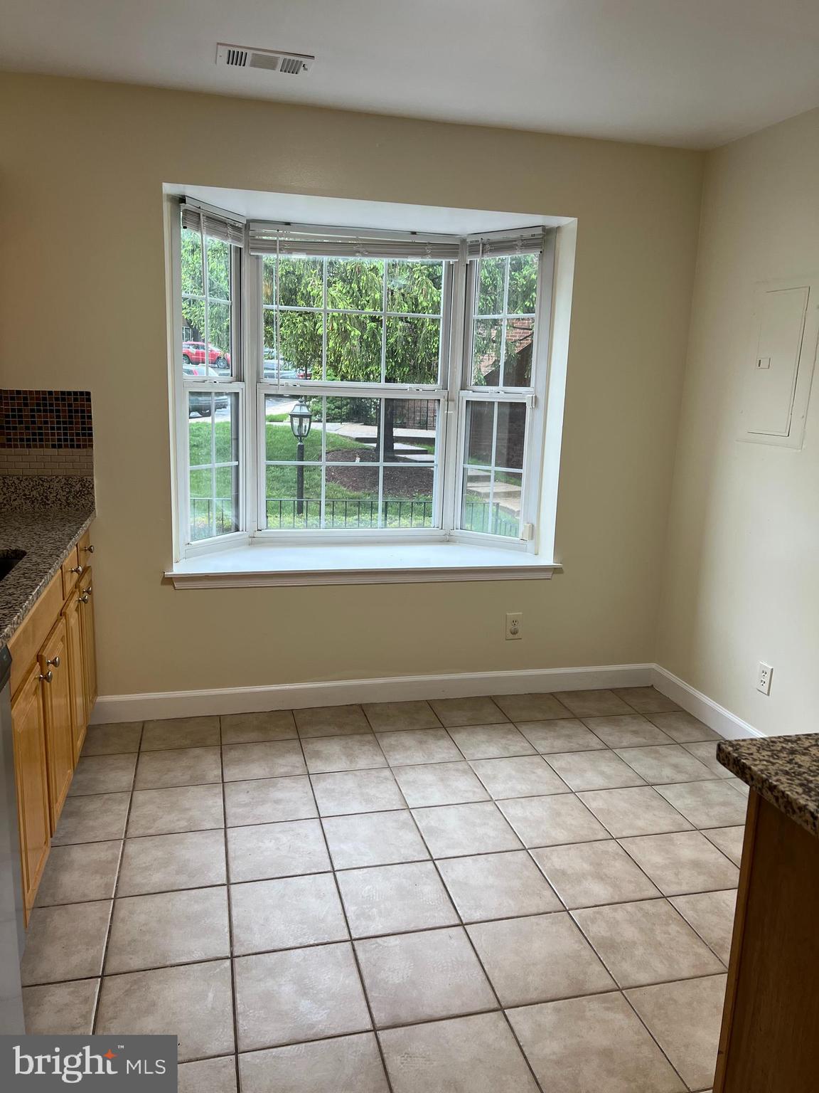 MONTGOMERY CHASE CODM - Residential Lease