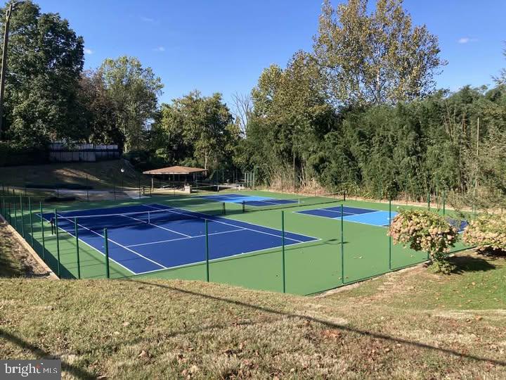 OAK HILL - Residential