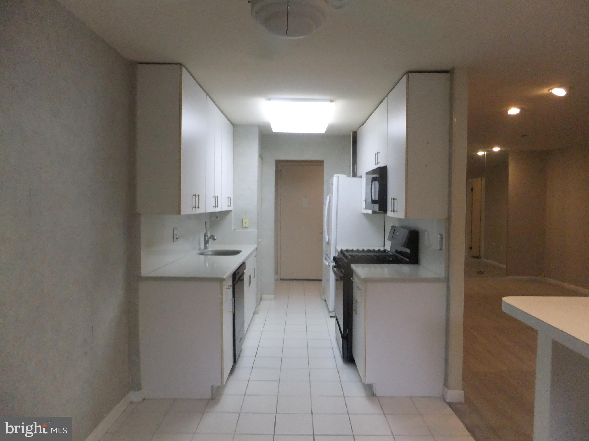 OAK HILL - Residential