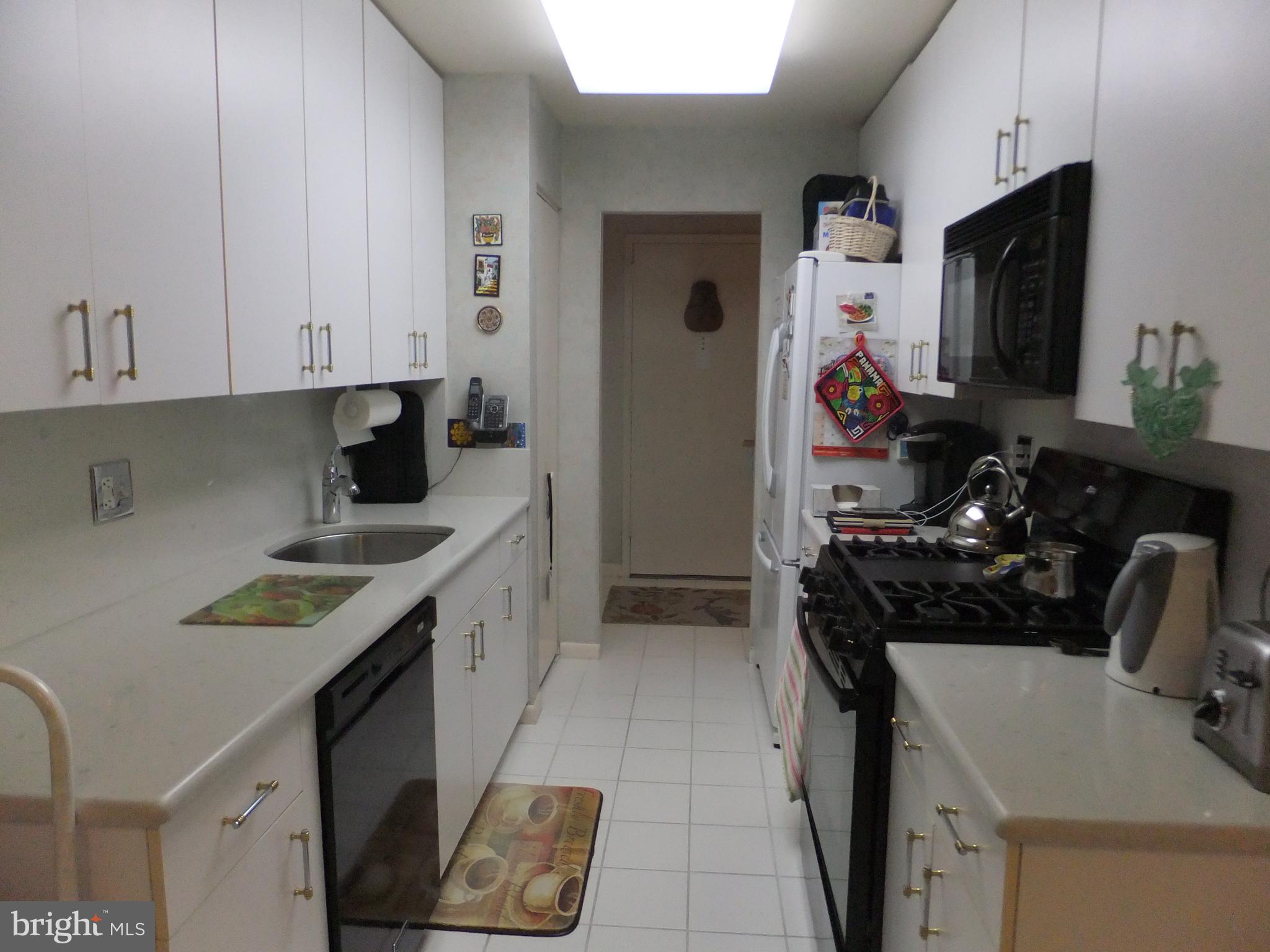 OAK HILL - Residential