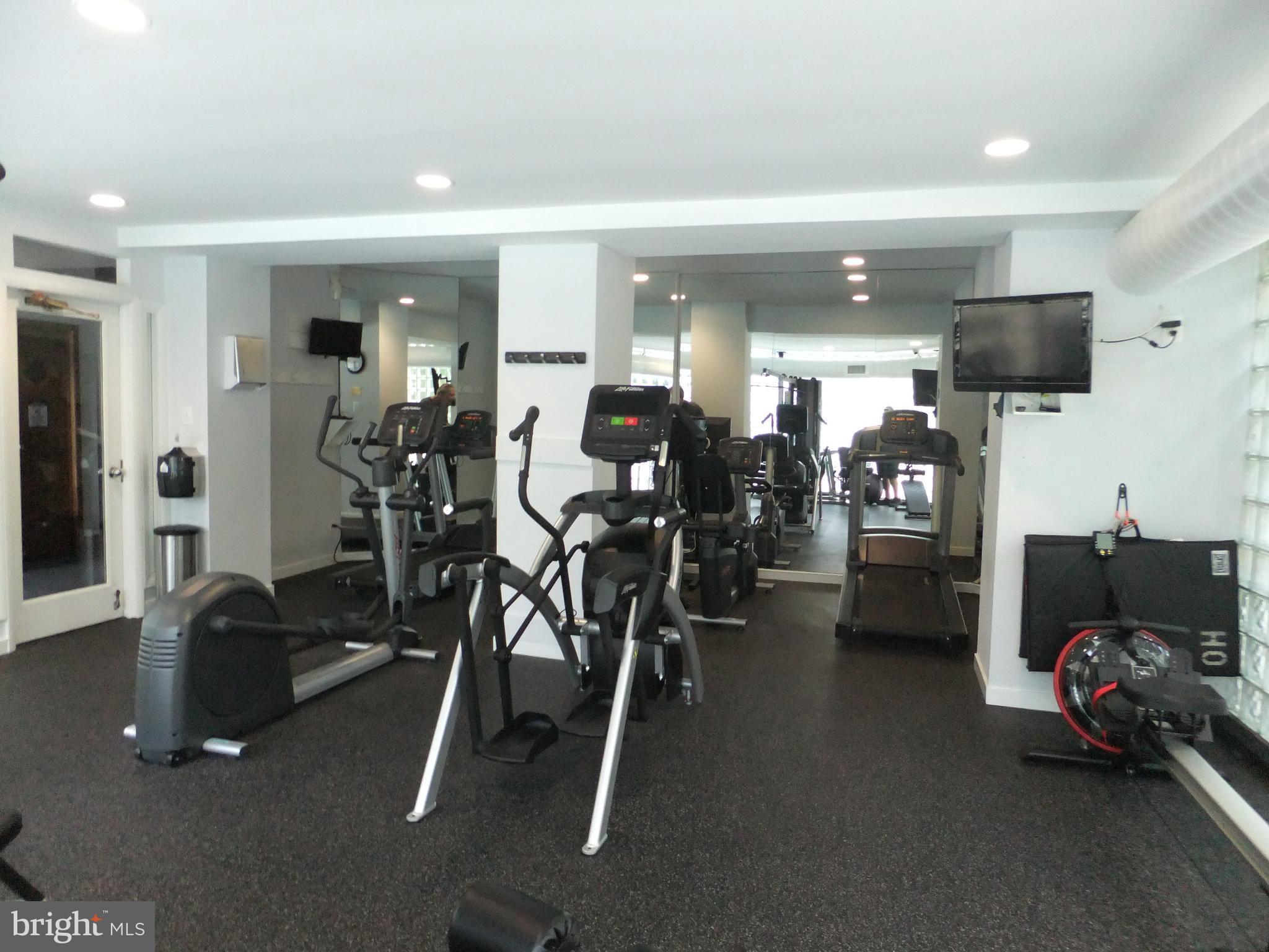 OAK HILL - Residential