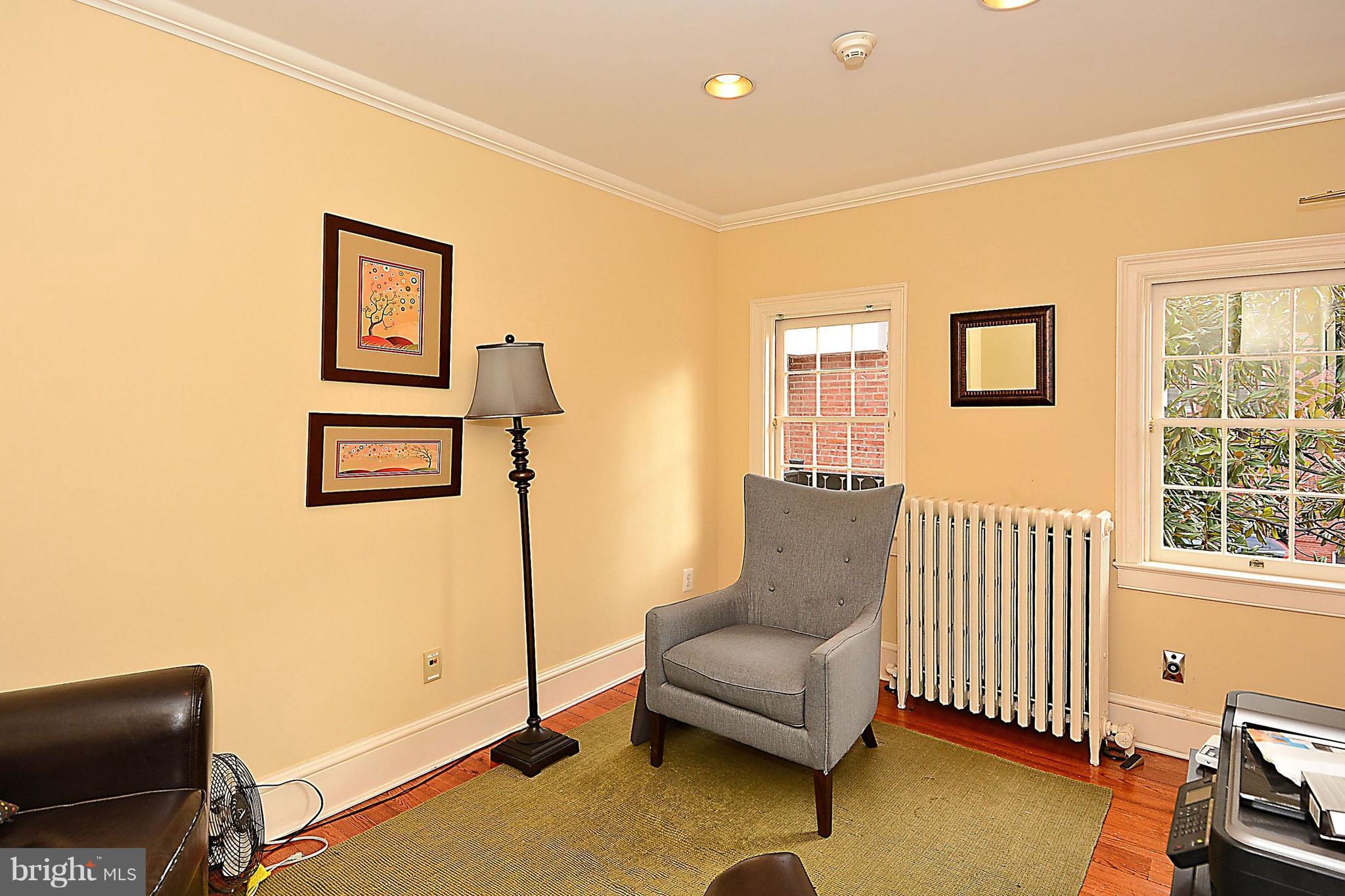 OLD TOWN - Commercial Sale