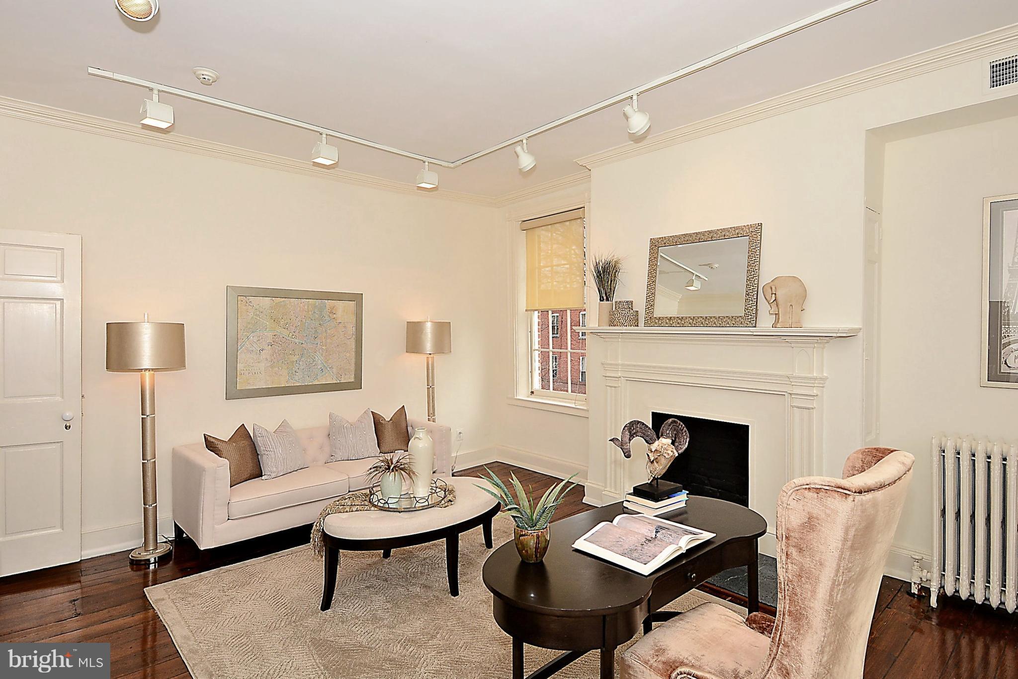 OLD TOWN - Commercial Sale