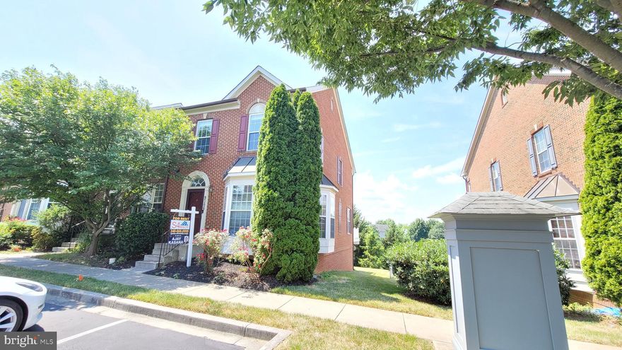 Gorgeous end unit townhouse in villages of Urbana. Brick front and side 3-bedroom 3.5 bath very well maintained with walkout basement. 3 pools in the community, tot-lots, close to 270, shopping, school, restaurants. 
*****Landlord is looking for high credit score, good income, no history of evictions or eviction in progress, no collections. Background & employment verification and good rental history required for each tenant. Income should be at least 3 times of rent. ****