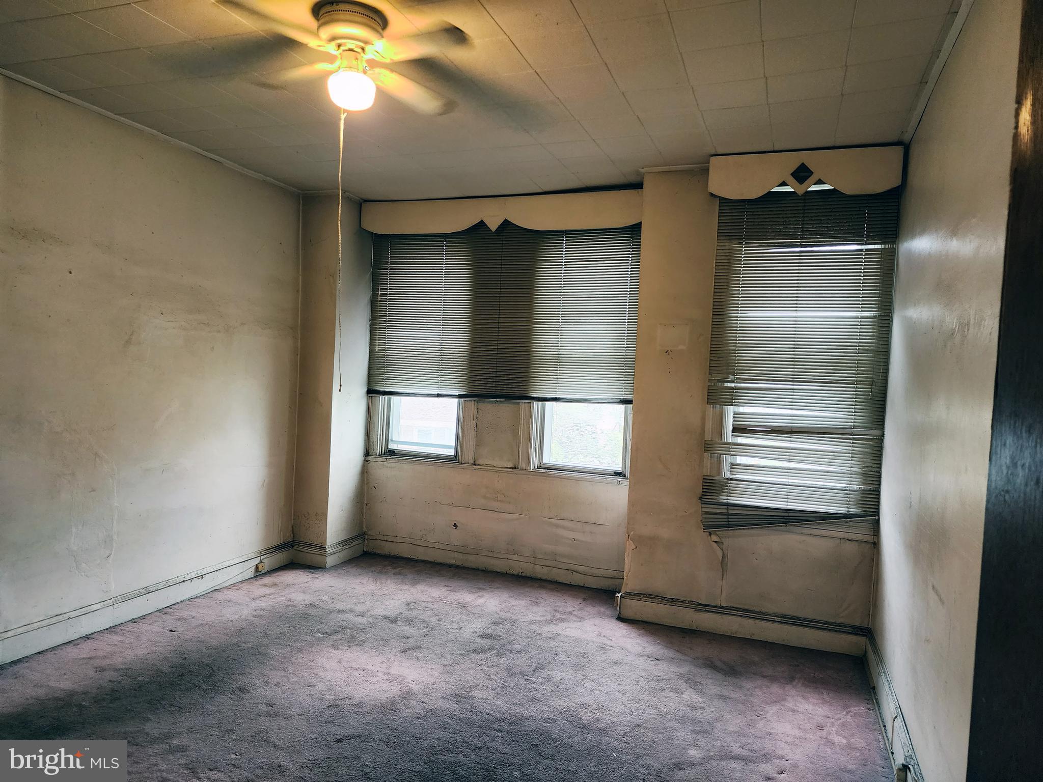 MIDTOWN EDMONDSON - Residential