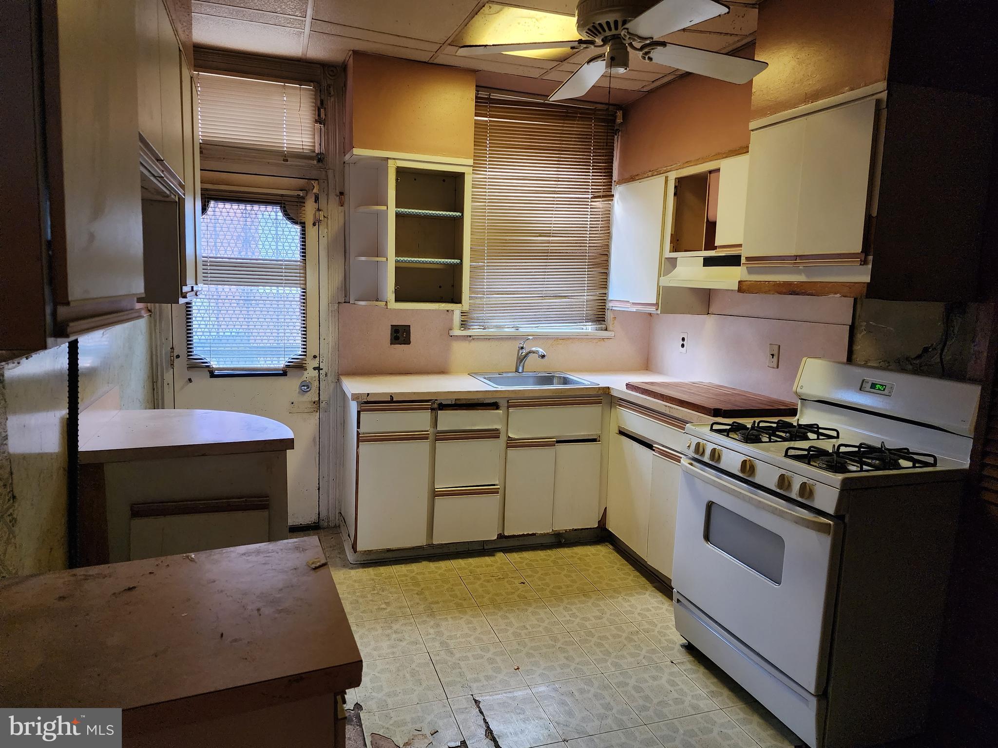 MIDTOWN EDMONDSON - Residential