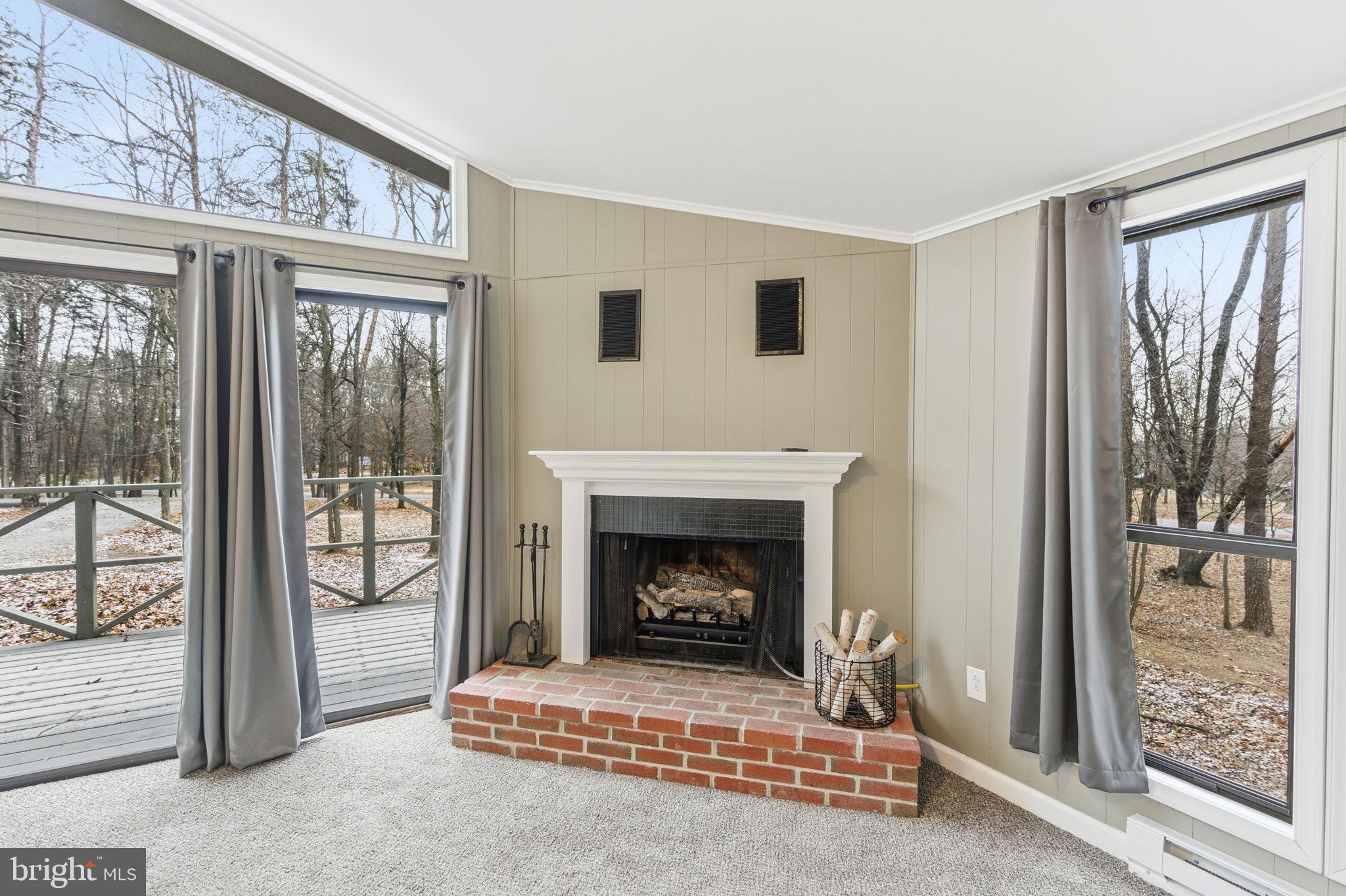 THE WOODS - Residential