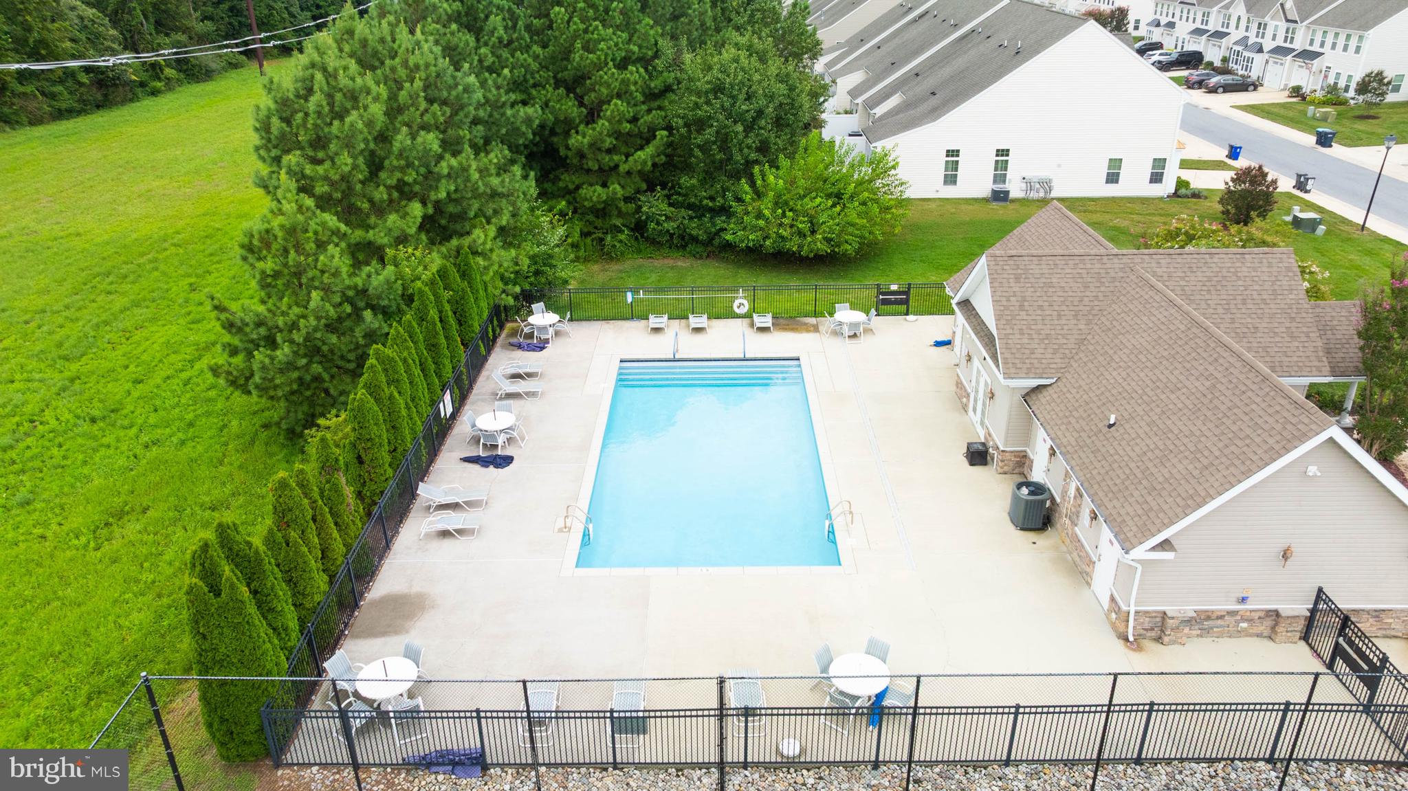 SHOREVIEW WOODS - Residential