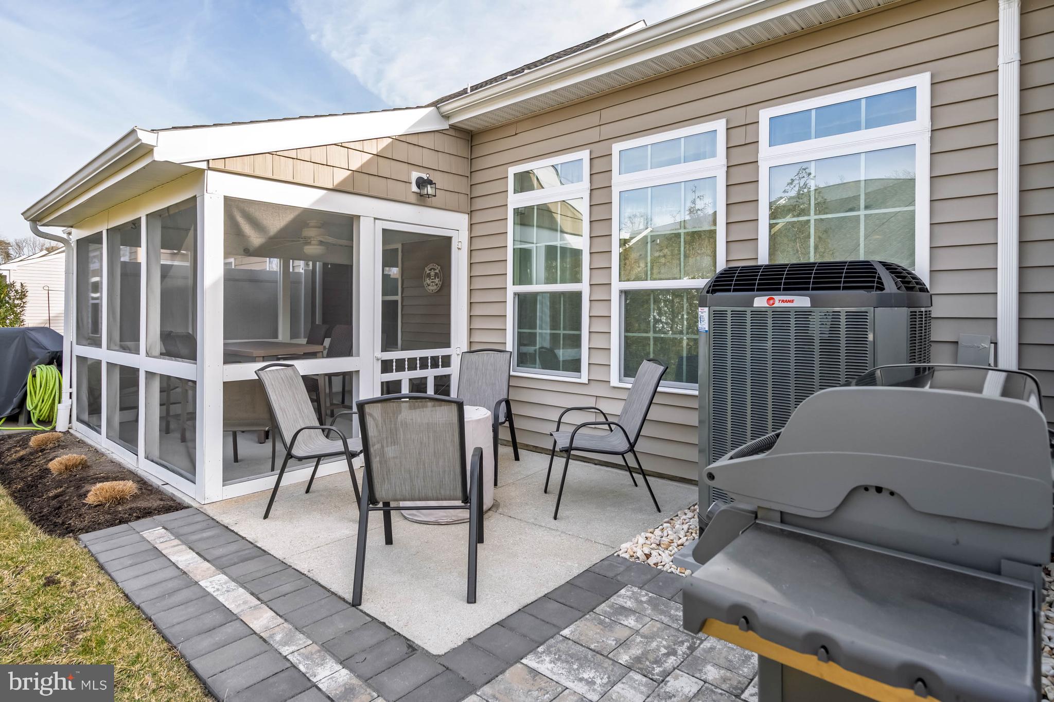 SHOREVIEW WOODS - Residential