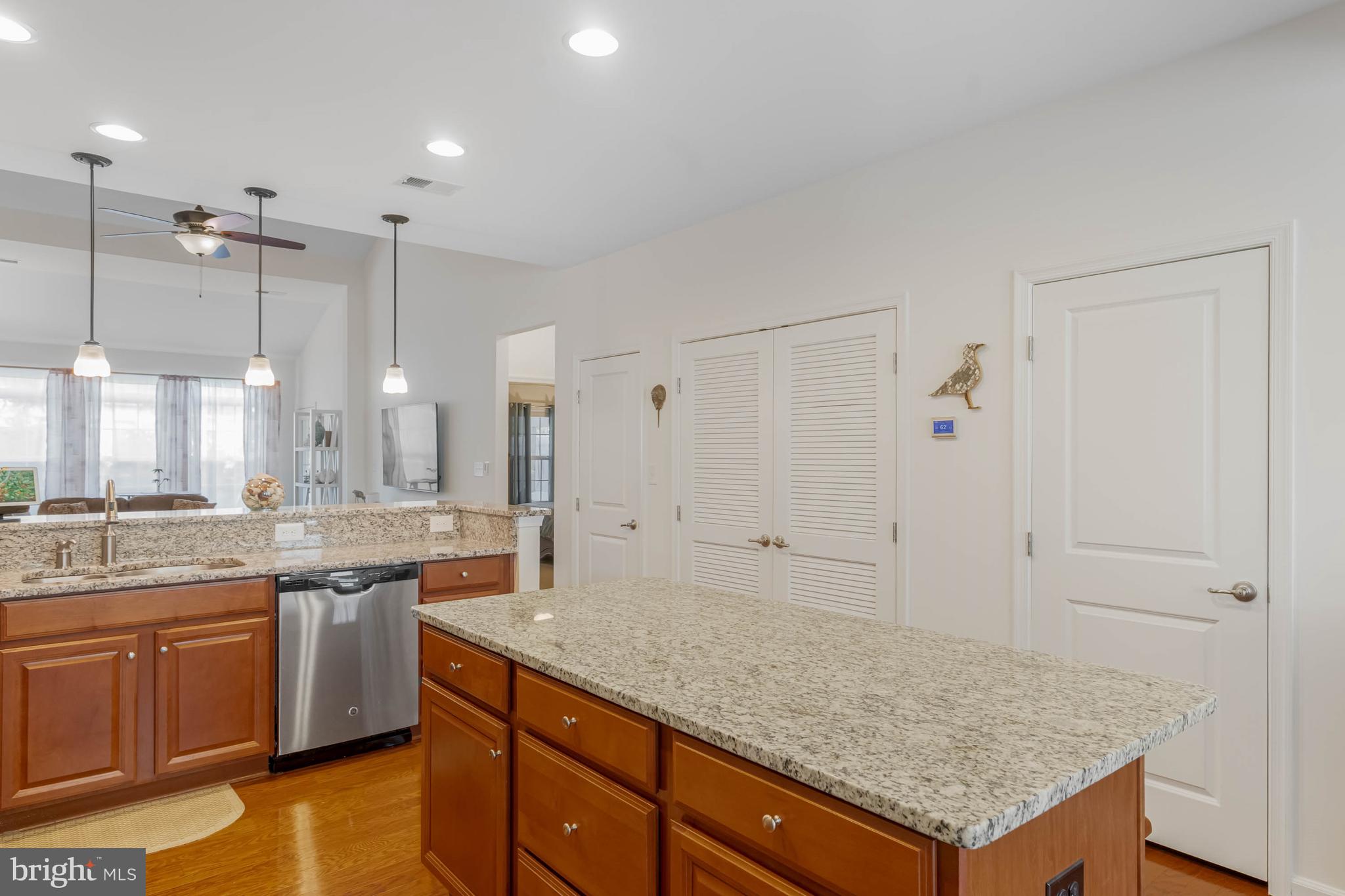 SHOREVIEW WOODS - Residential