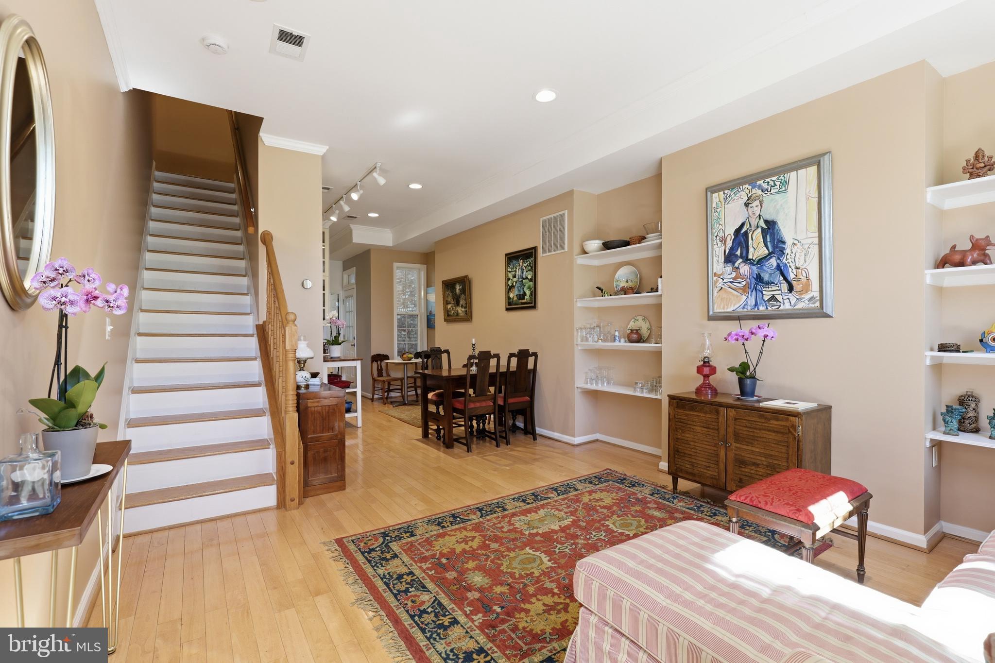 1227 1ST STREET NW