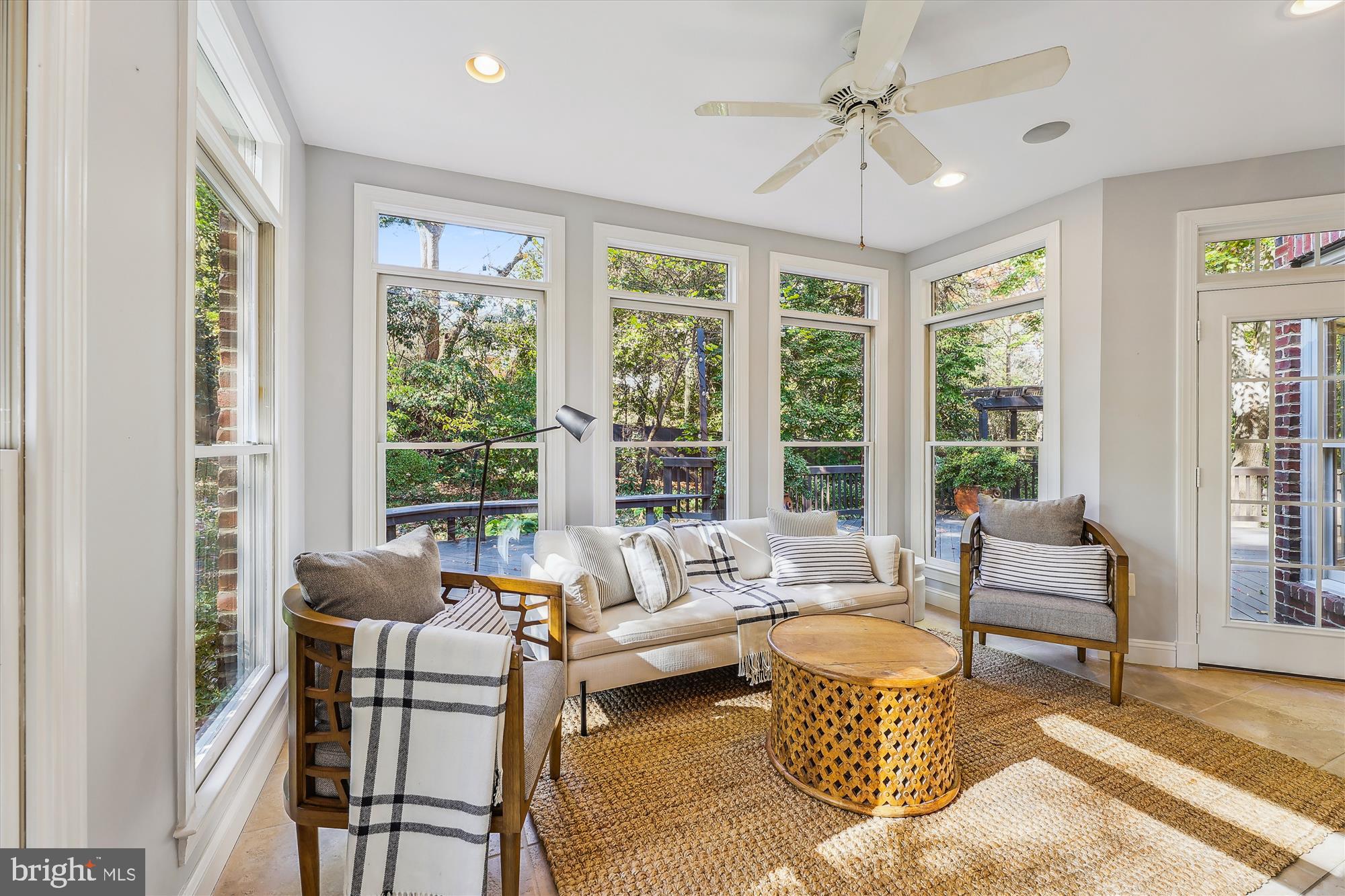 COLLEGE PARK - Residential