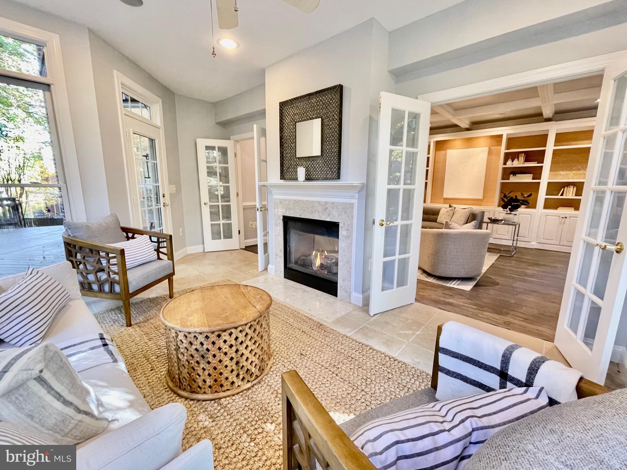 COLLEGE PARK - Residential