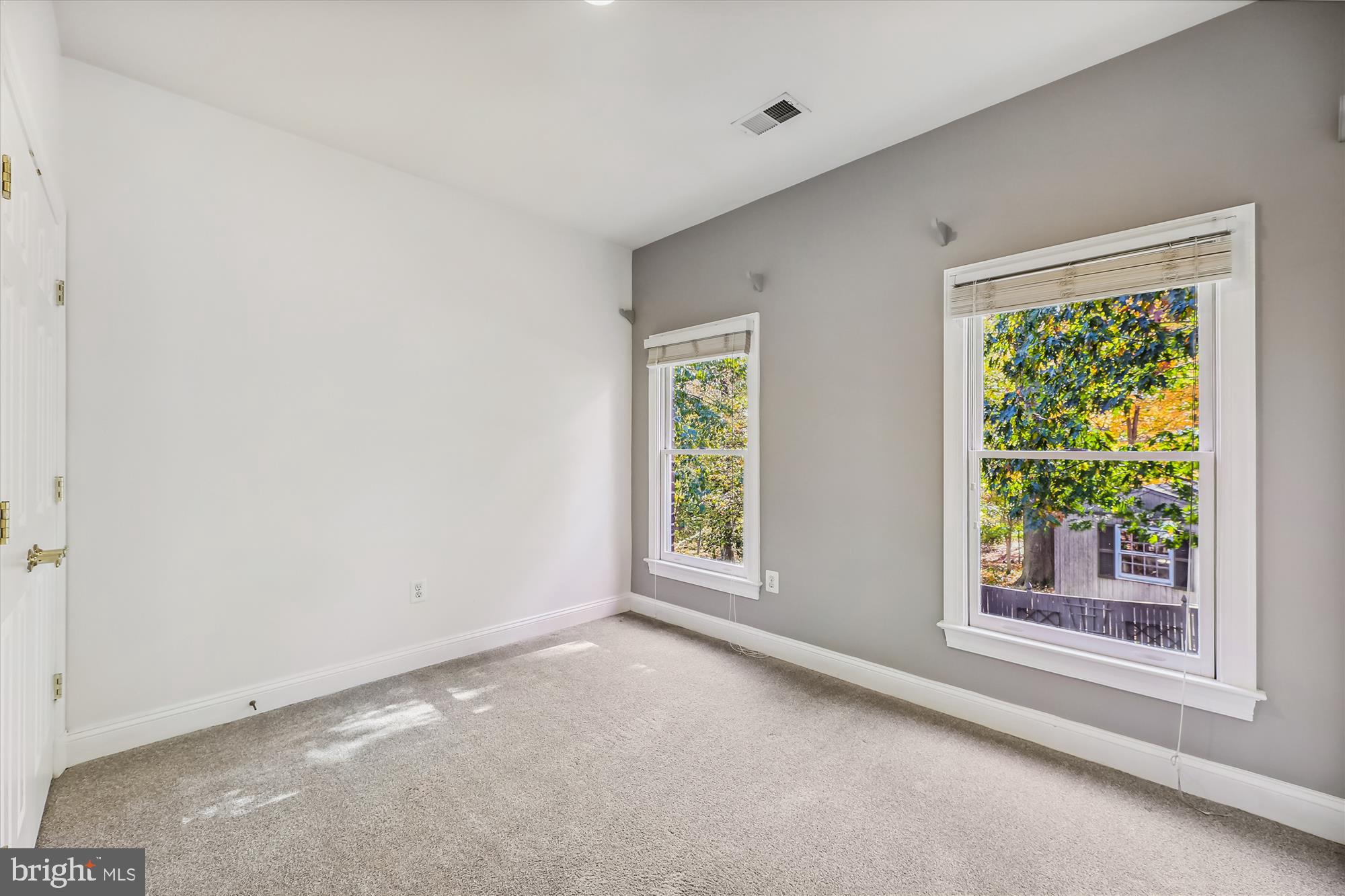 COLLEGE PARK - Residential