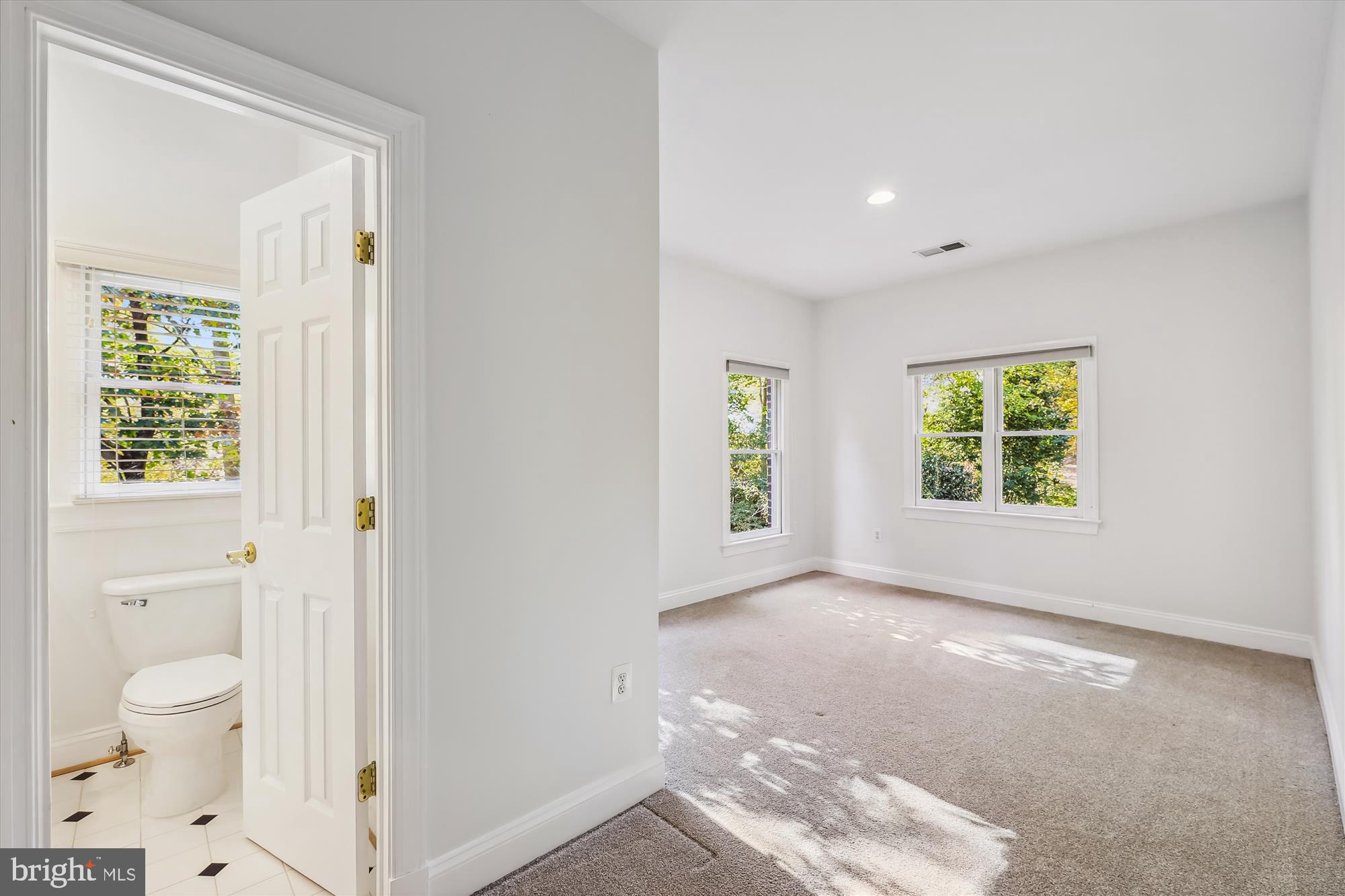 COLLEGE PARK - Residential