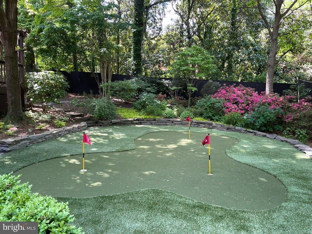 COLLEGE PARK - Residential