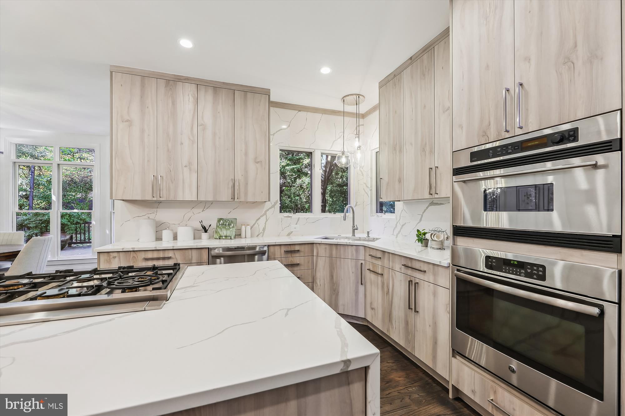 COLLEGE PARK - Residential