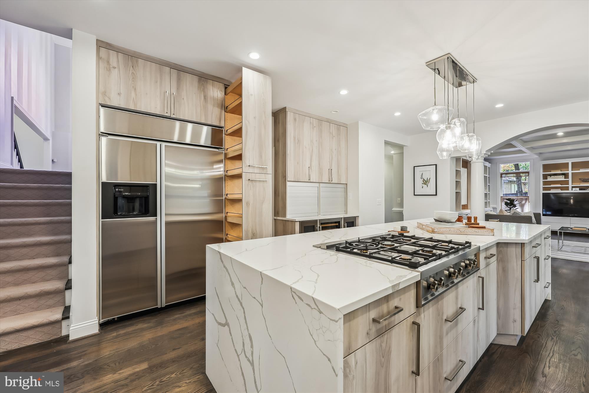 COLLEGE PARK - Residential