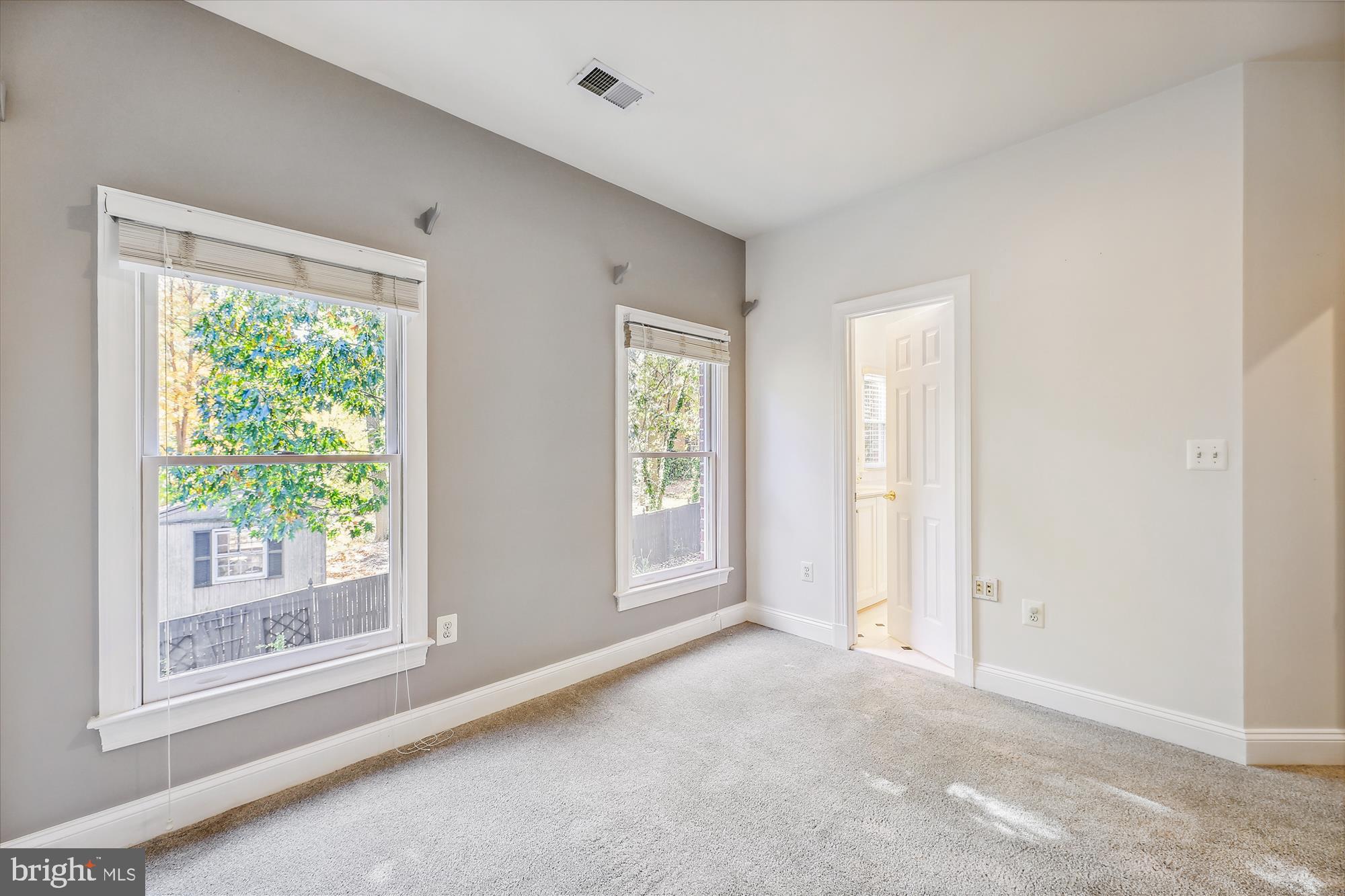 COLLEGE PARK - Residential