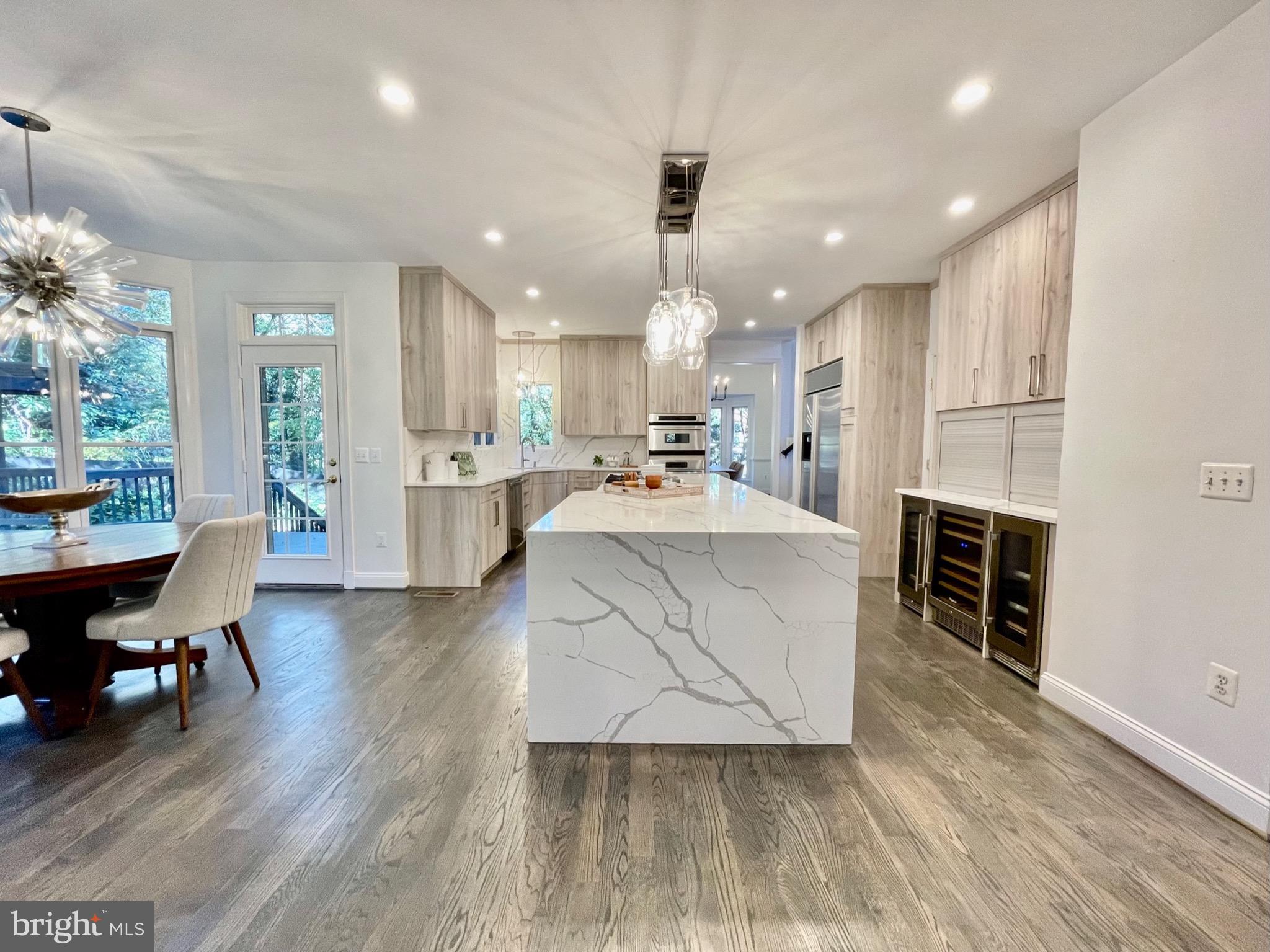 COLLEGE PARK - Residential