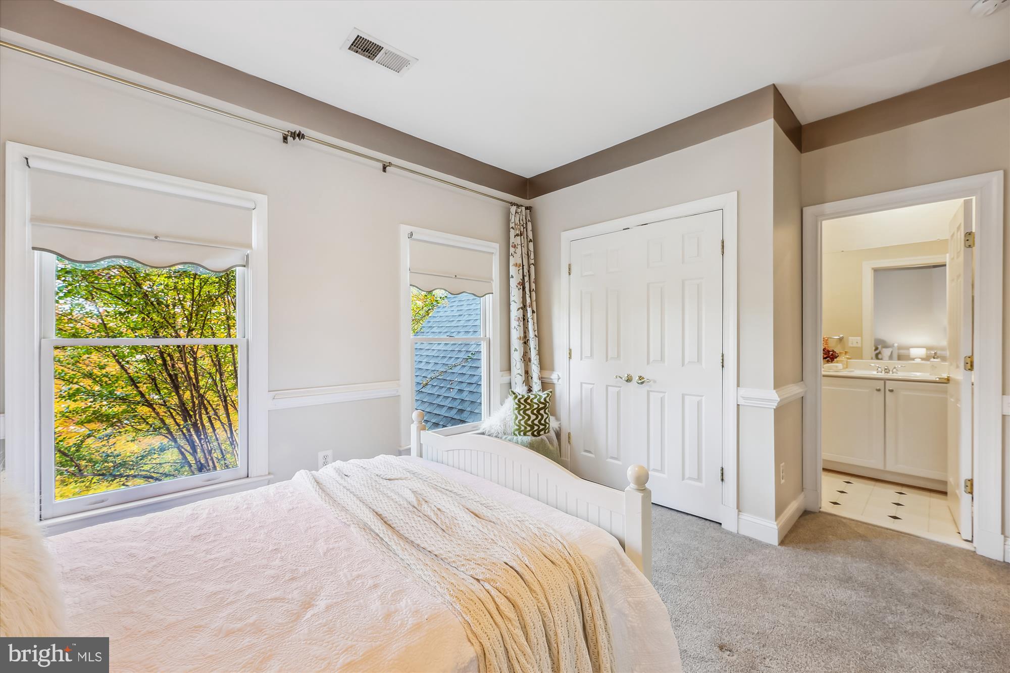 COLLEGE PARK - Residential