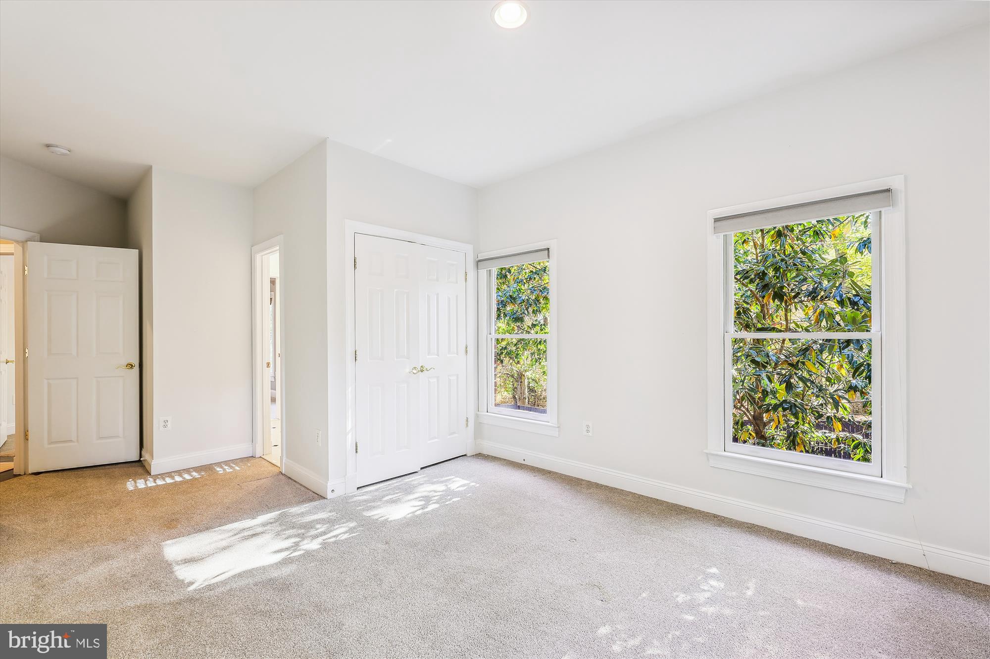 COLLEGE PARK - Residential