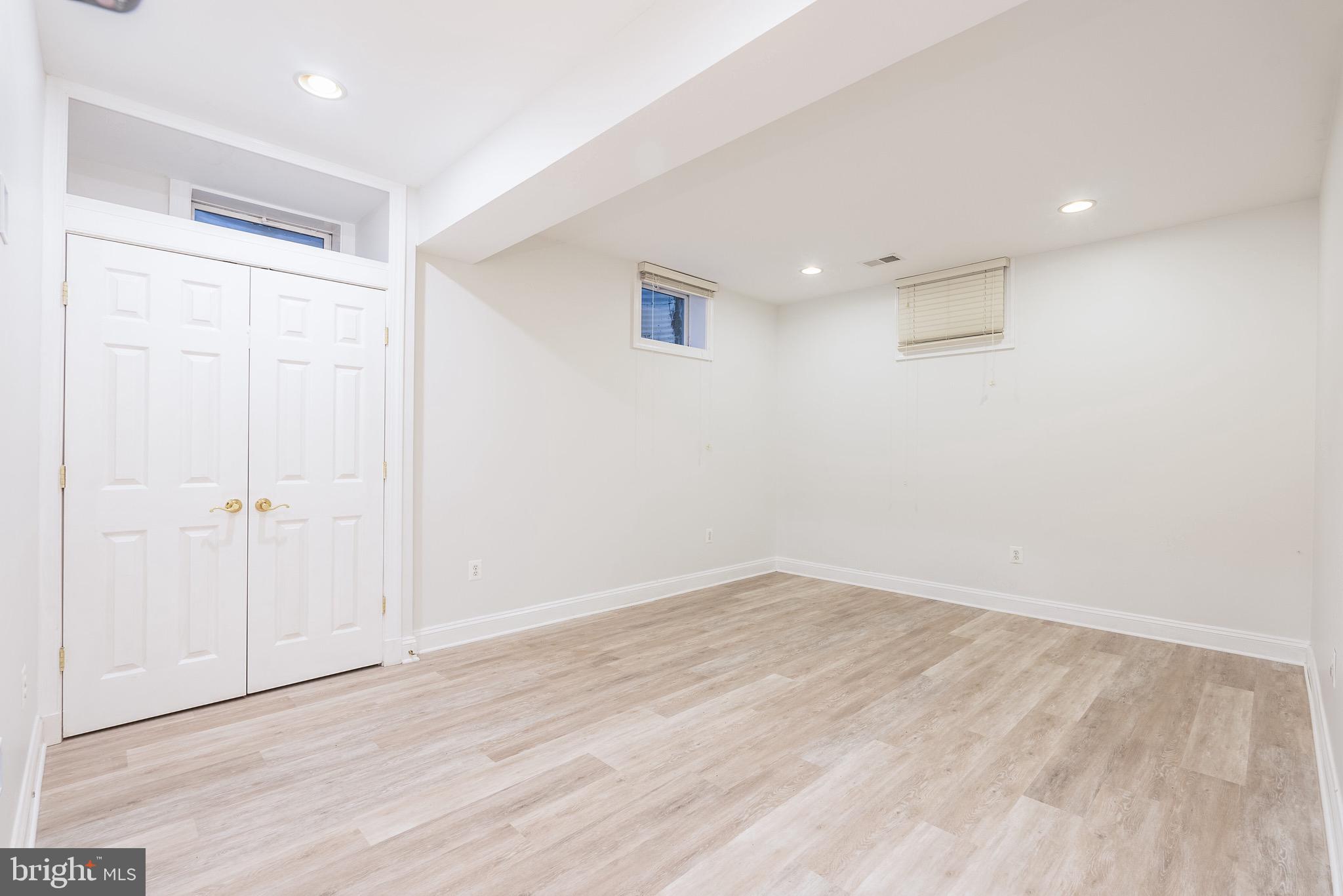 COLLEGE PARK - Residential