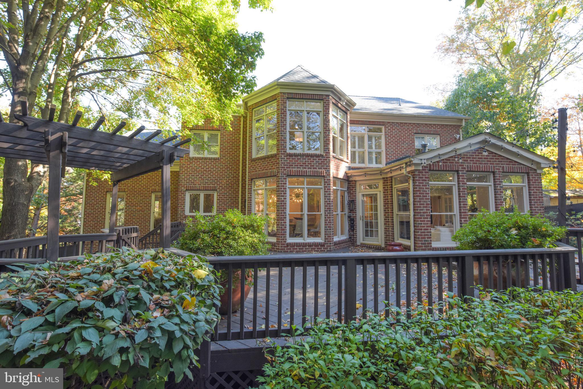 COLLEGE PARK - Residential