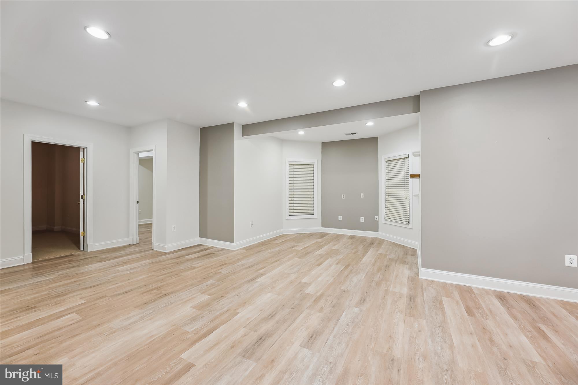 COLLEGE PARK - Residential