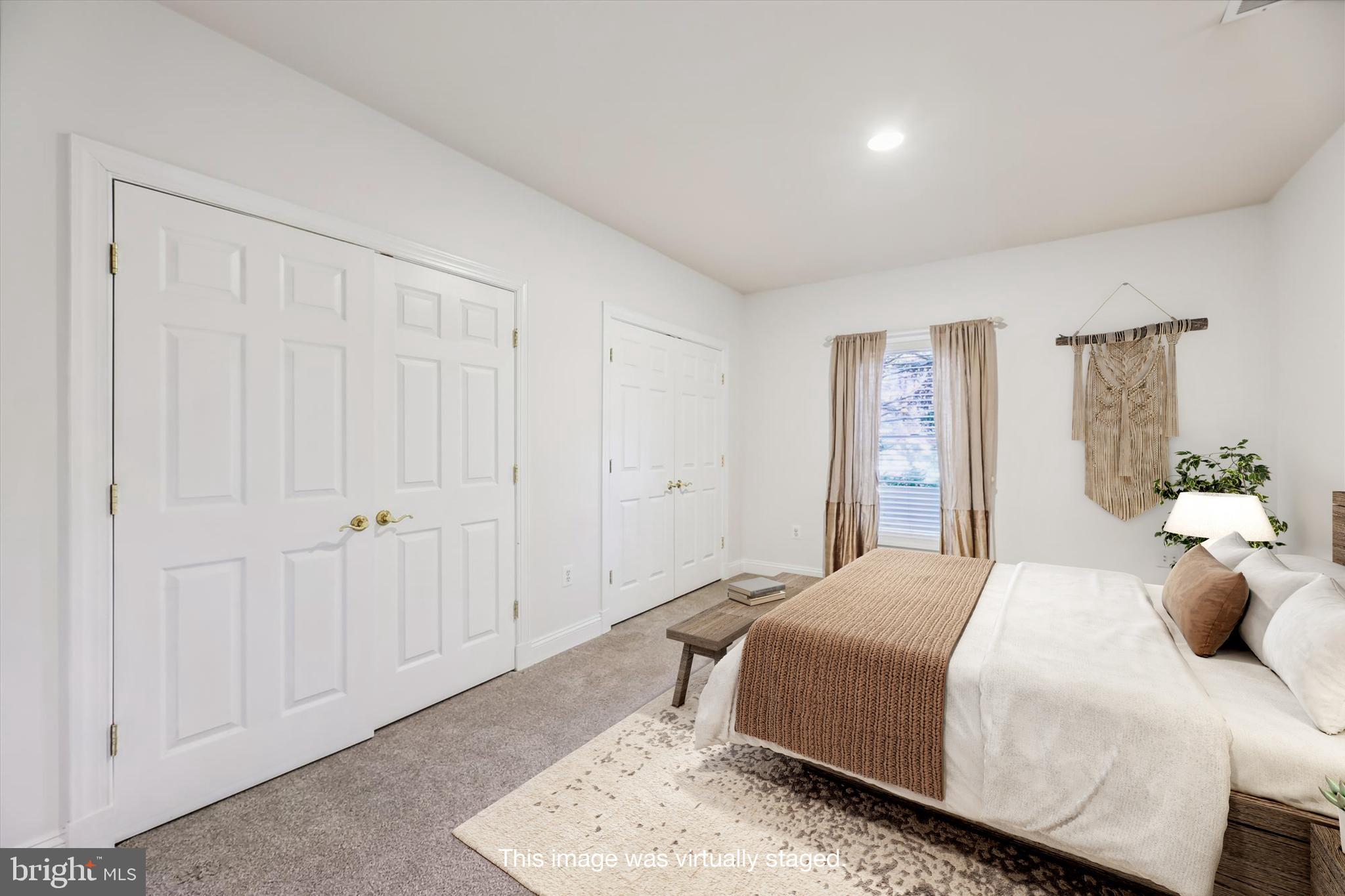 COLLEGE PARK - Residential