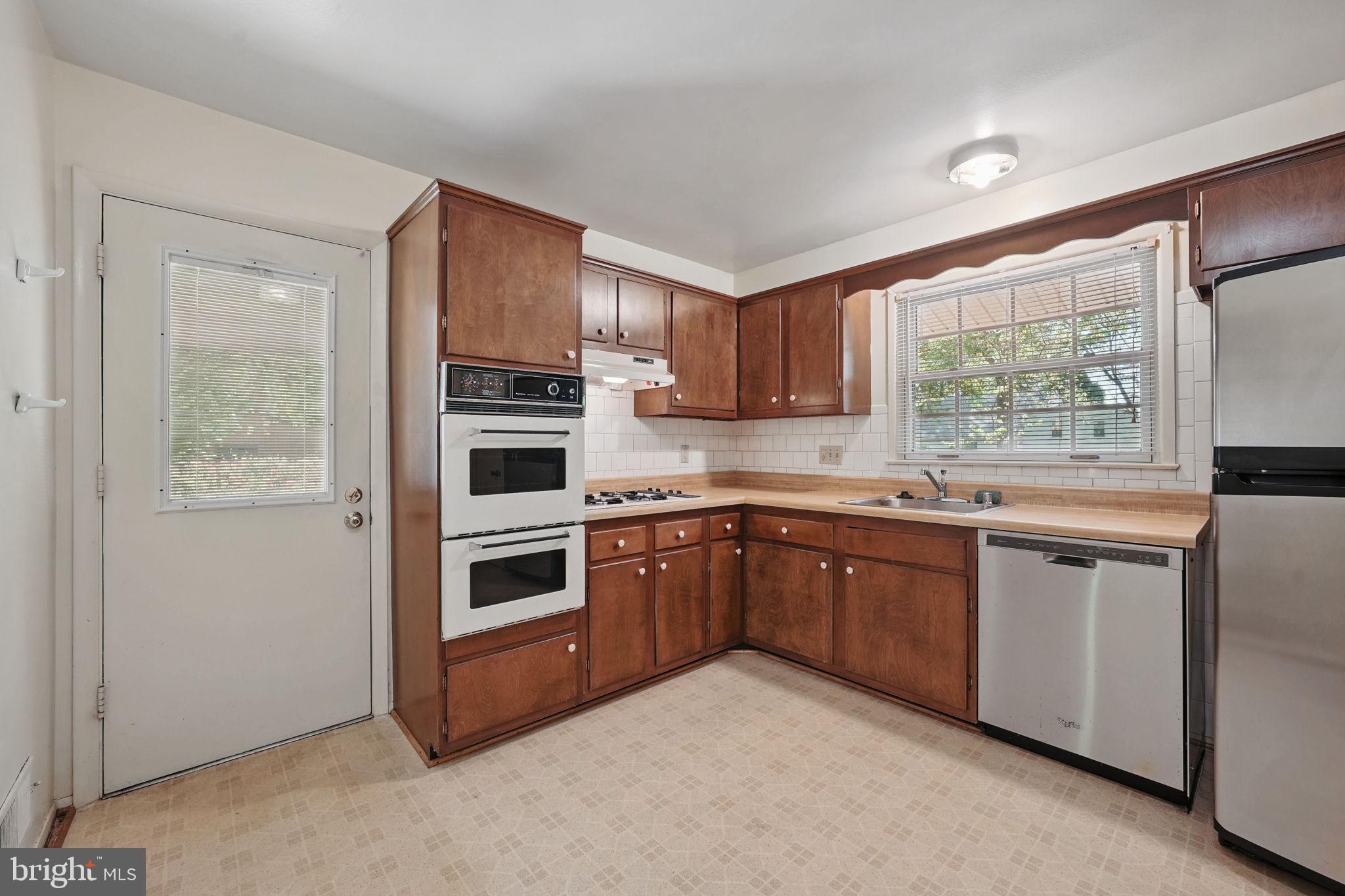 SPRINGBROOK FOREST - Residential