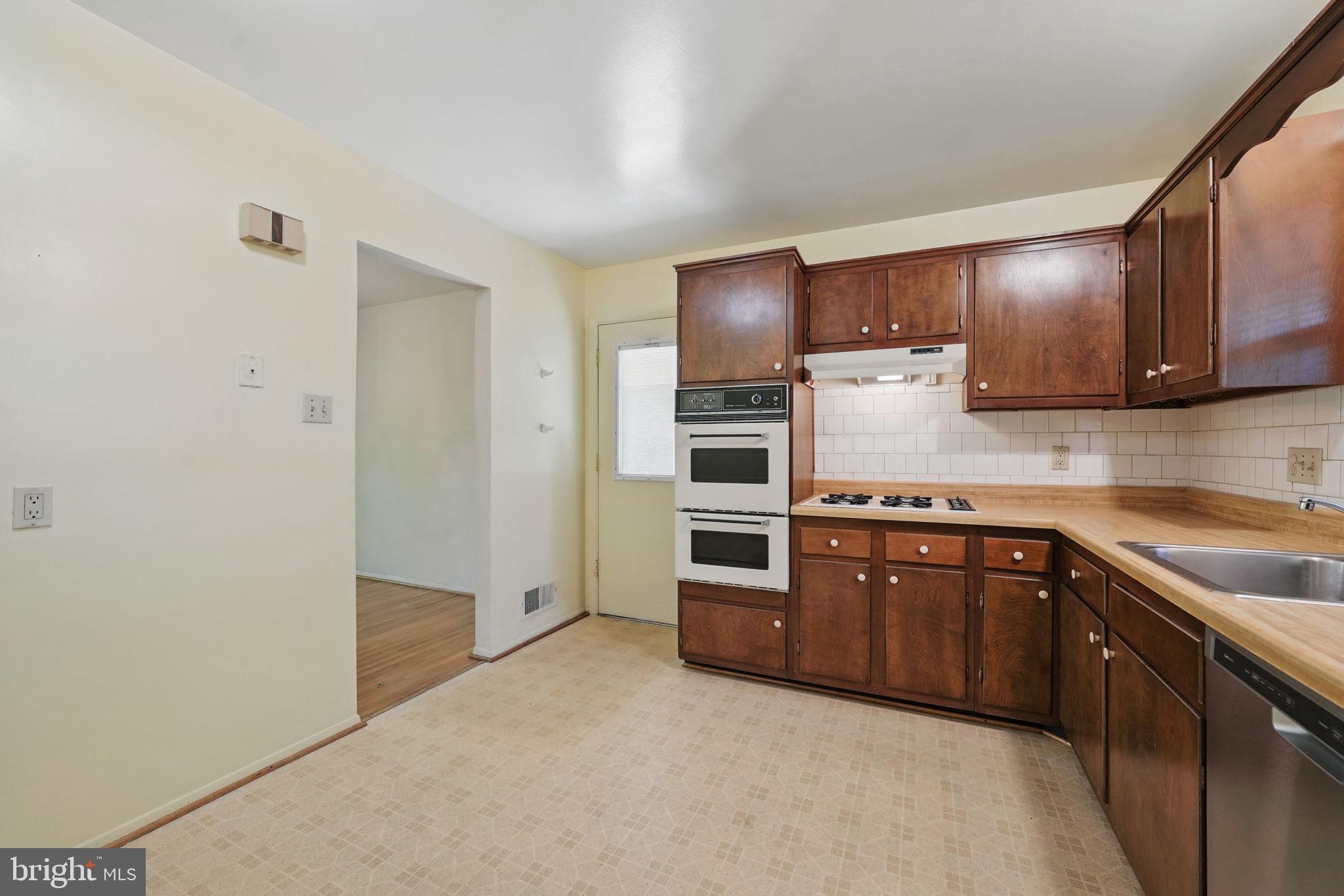 SPRINGBROOK FOREST - Residential