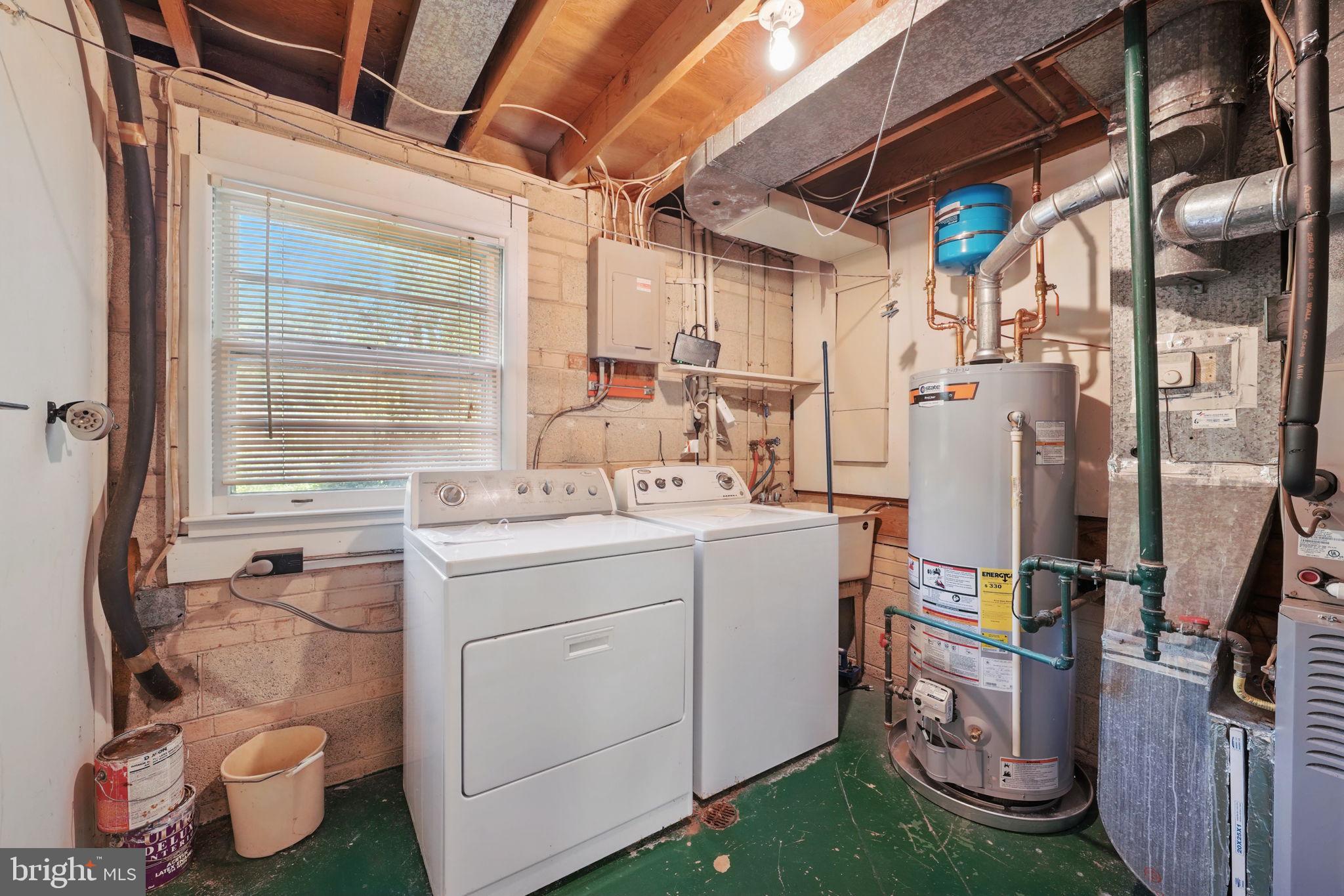 SPRINGBROOK FOREST - Residential