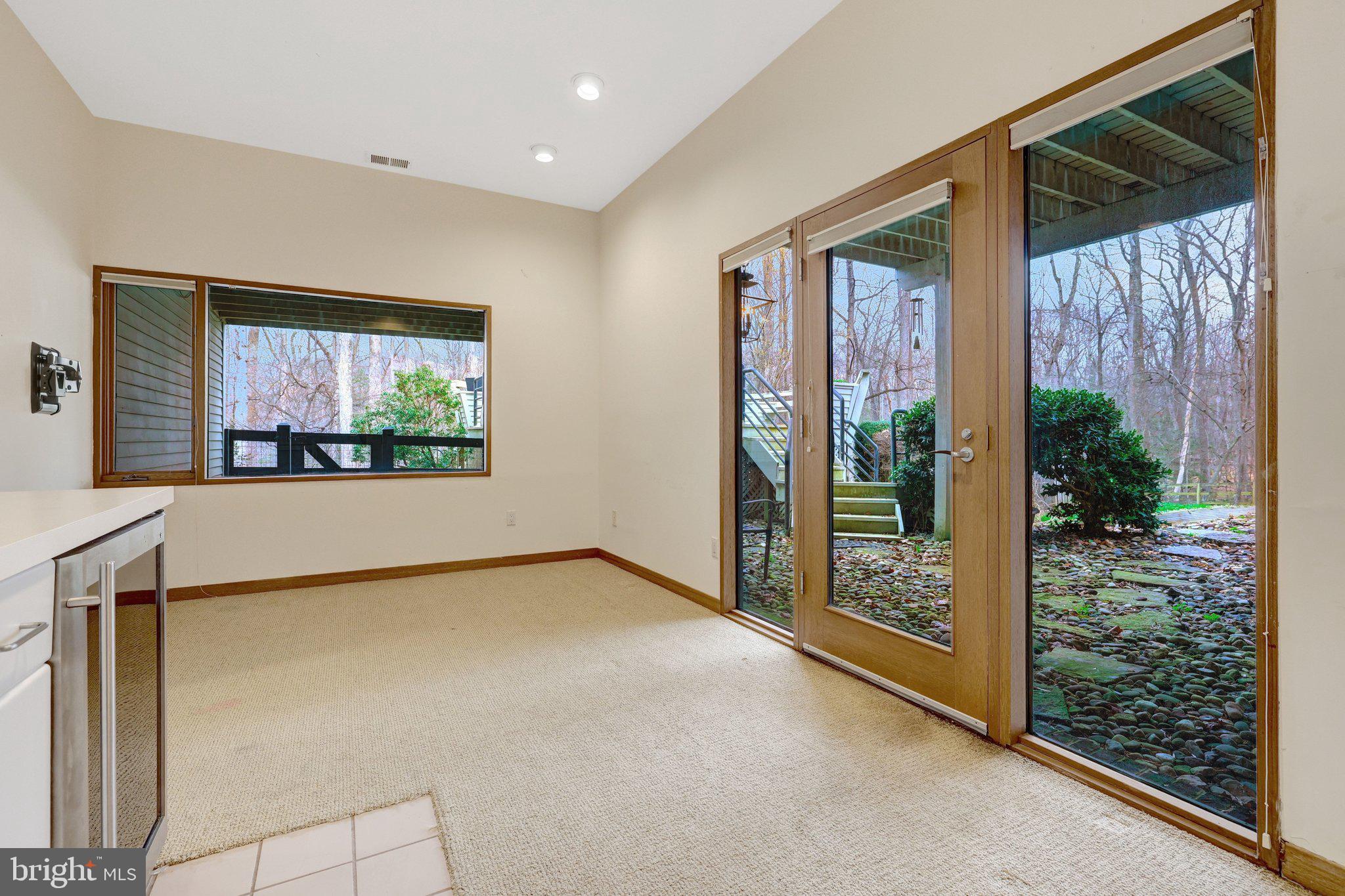WOODSIDE ESTATES - Land