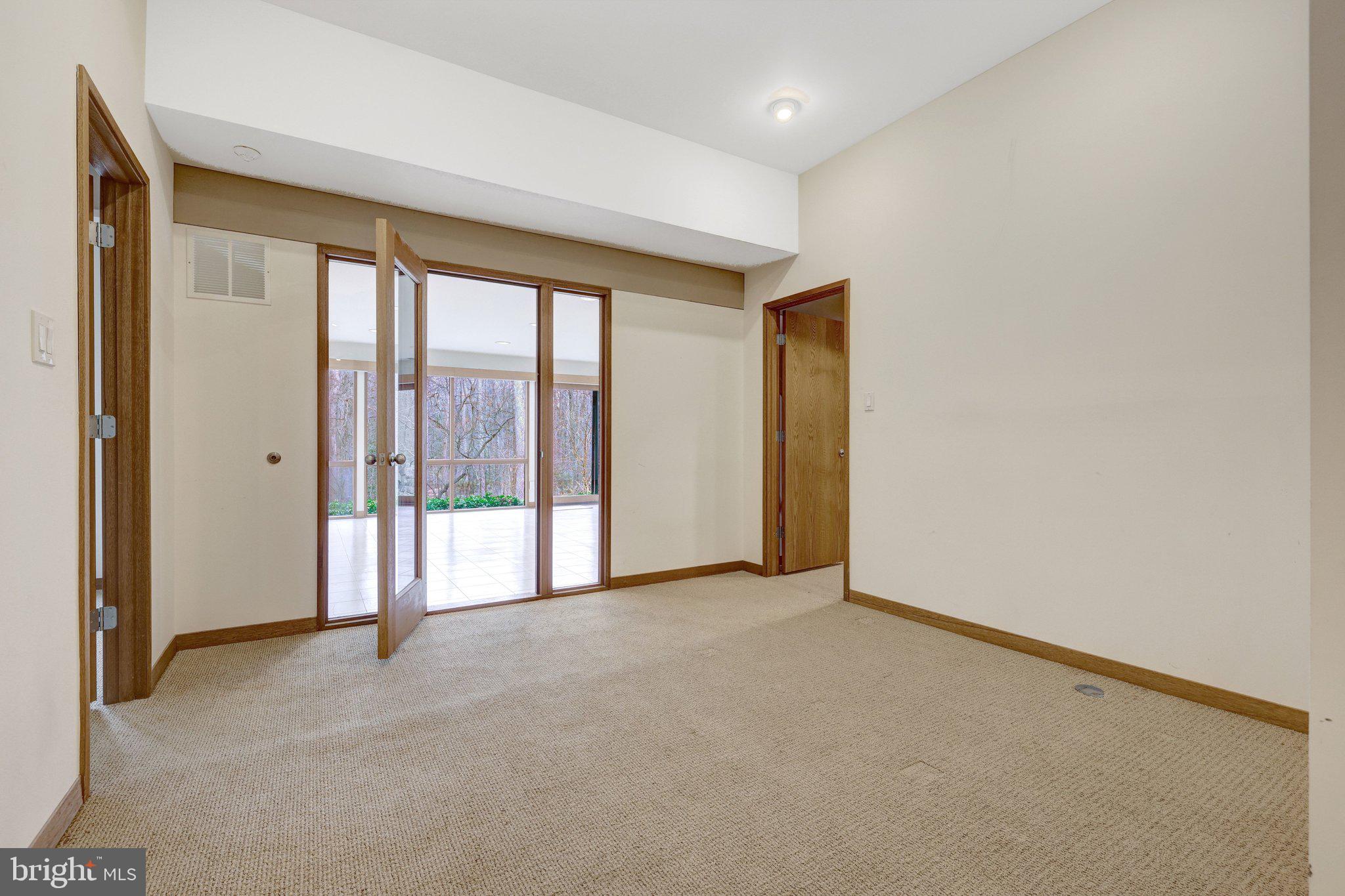 WOODSIDE ESTATES - Land