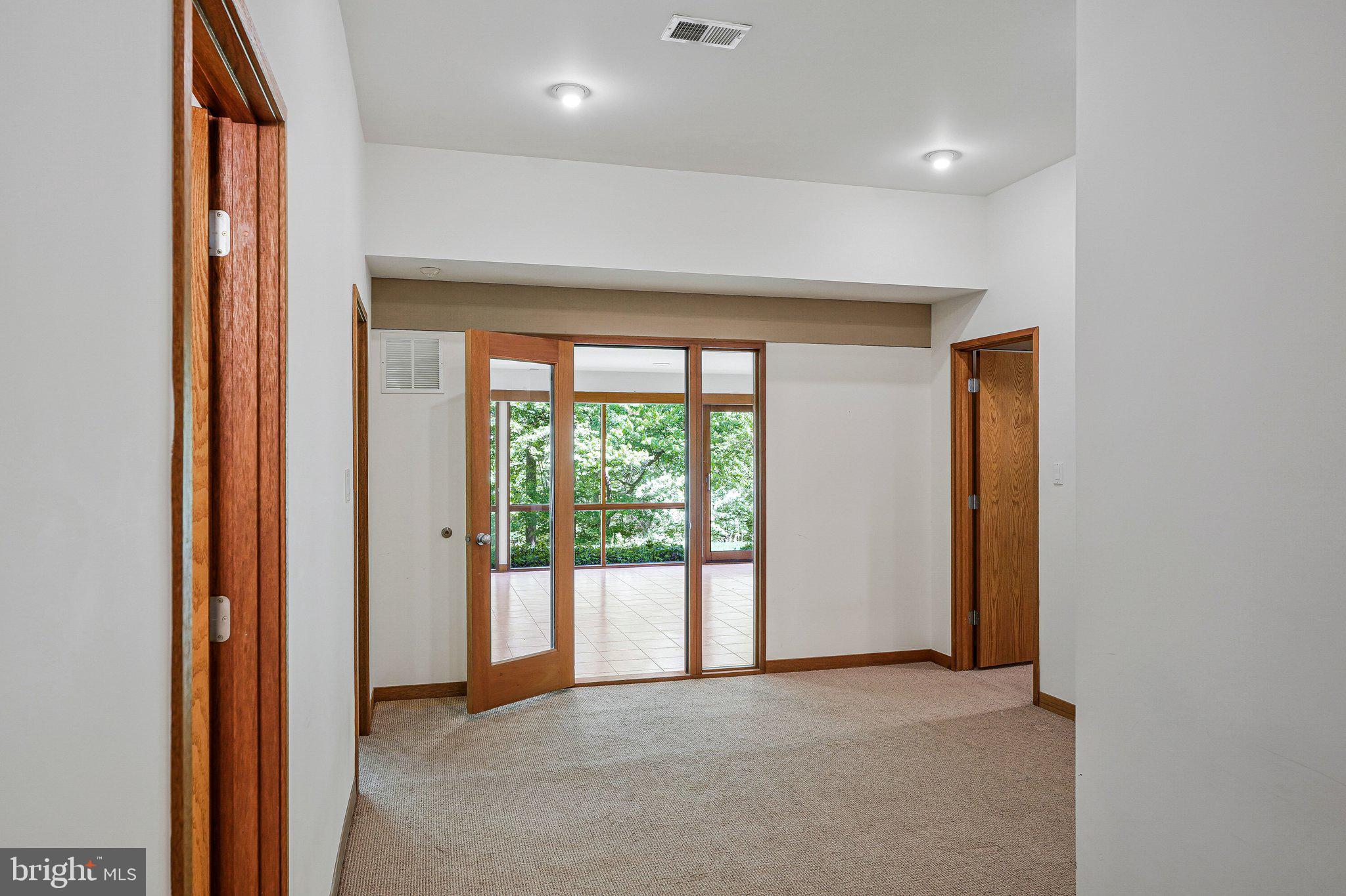 WOODSIDE ESTATES - Land