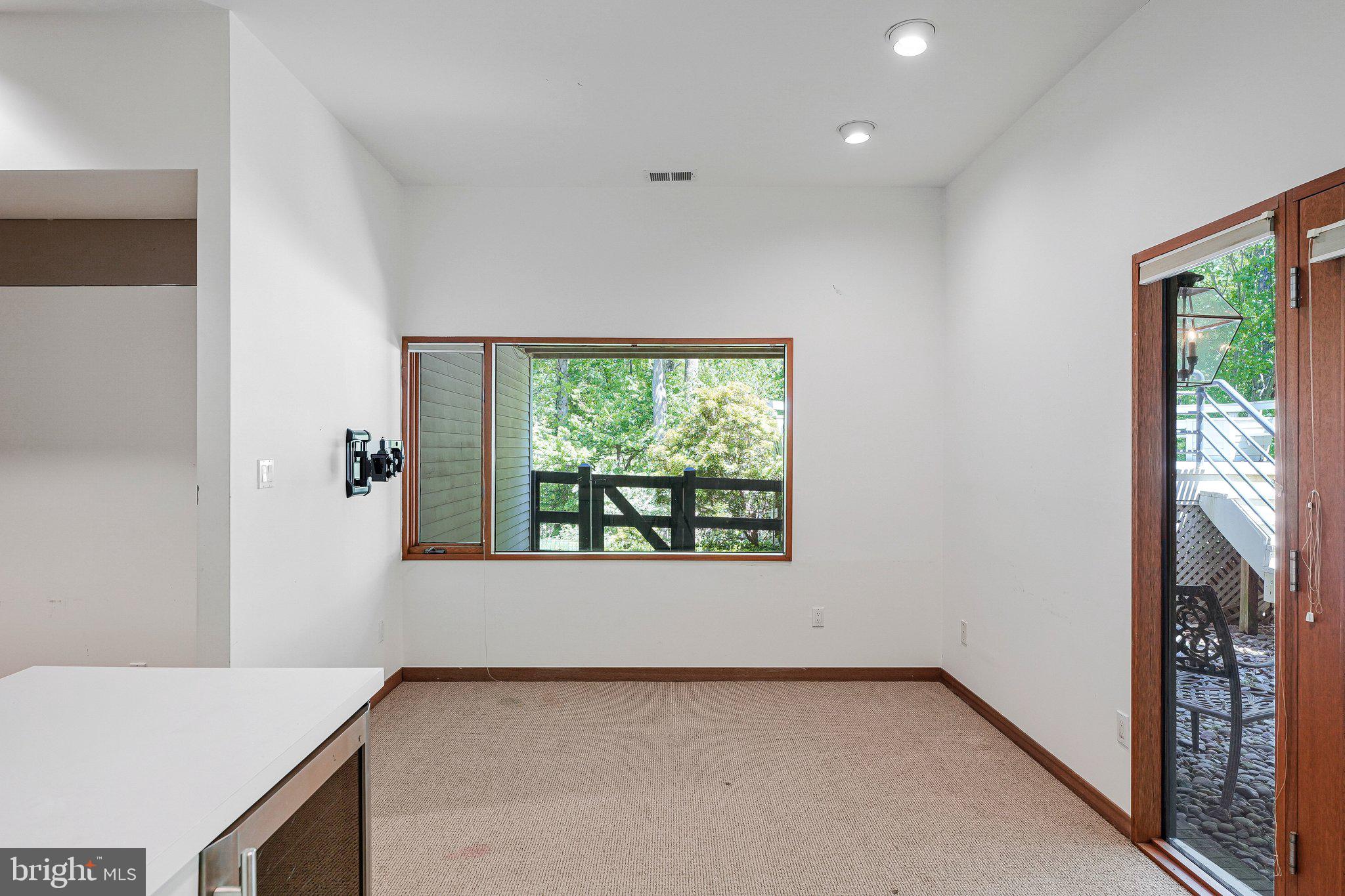WOODSIDE ESTATES - Land