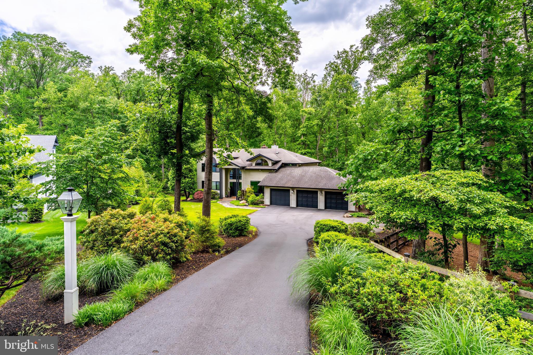 WOODSIDE ESTATES - Land