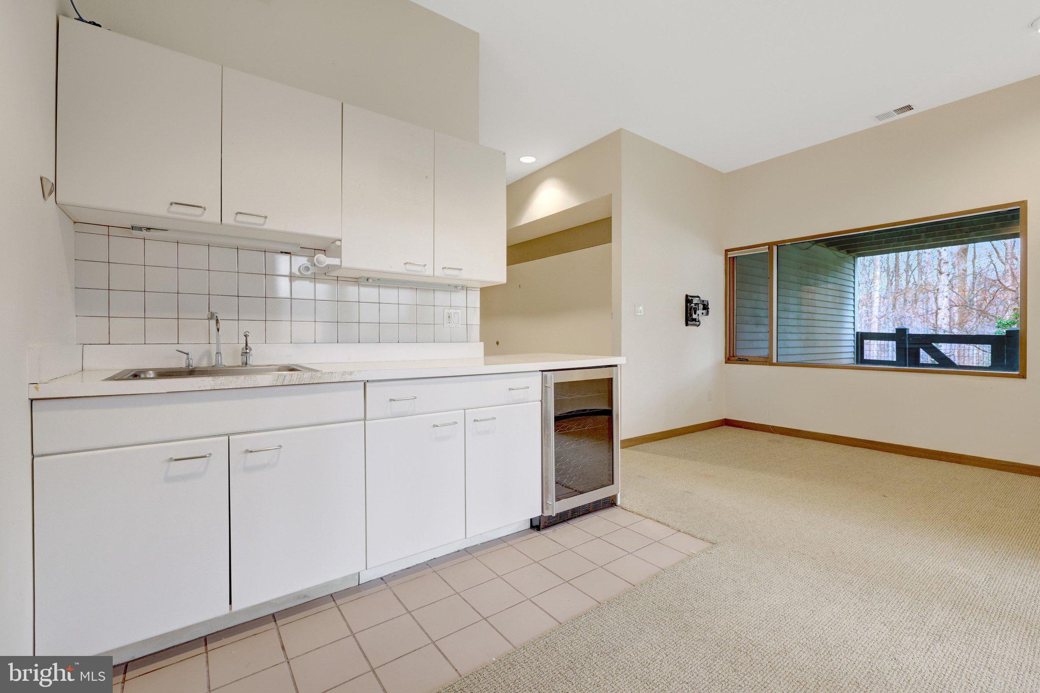 WOODSIDE ESTATES - Land